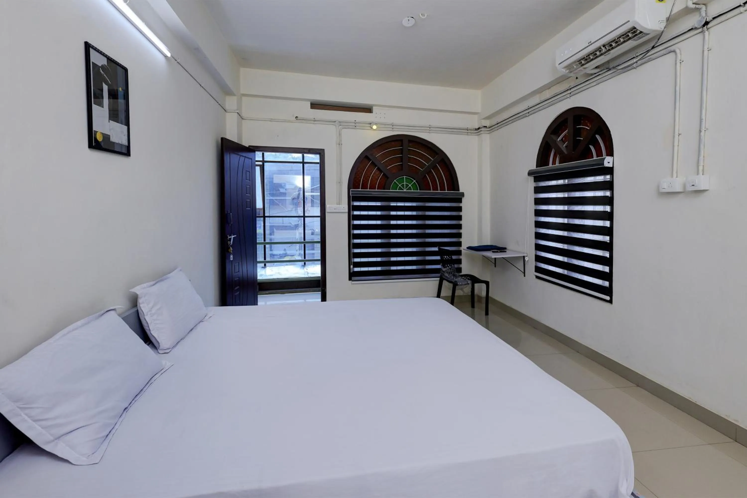 Bedroom in Hotel O A One Residency