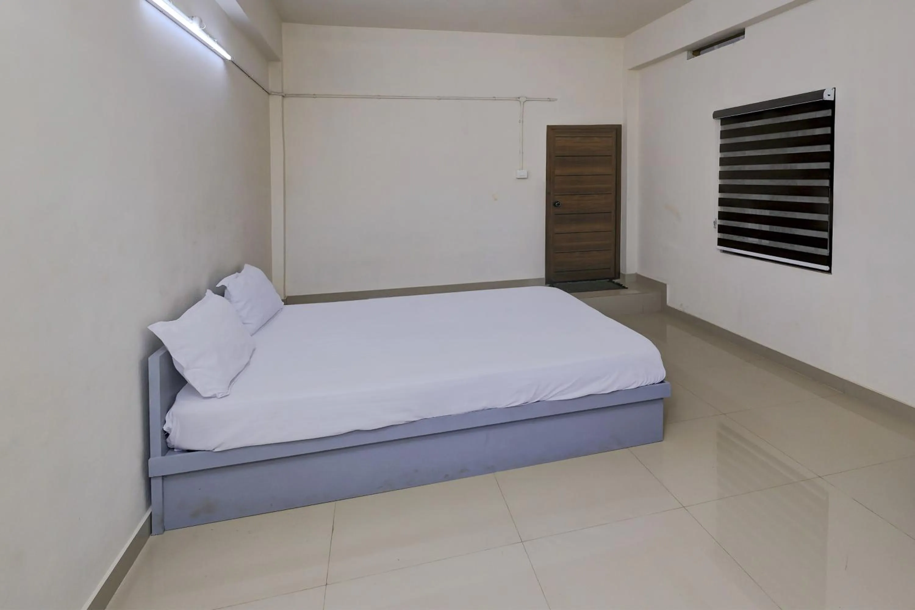 Bedroom in Hotel O A One Residency