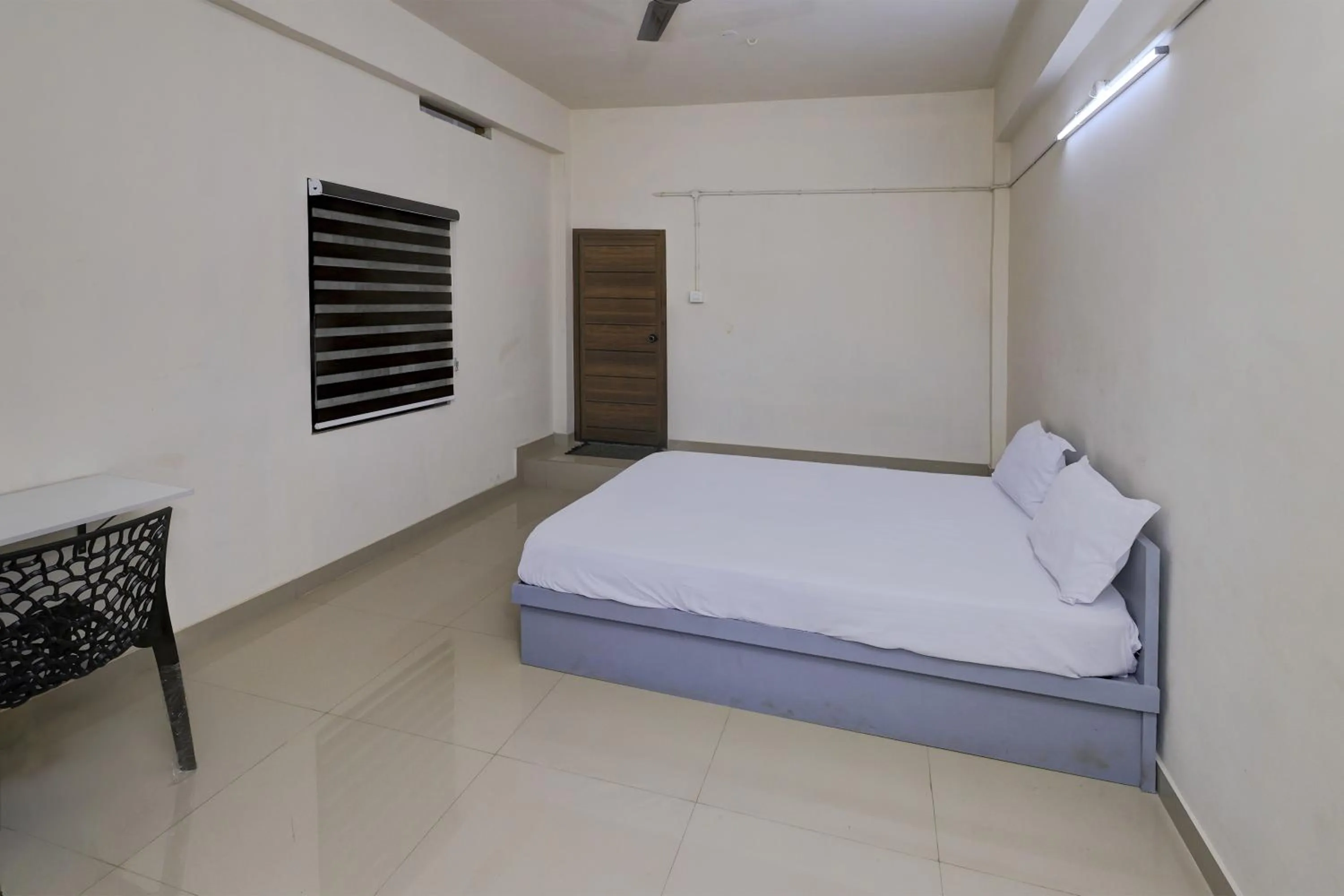 Bedroom in Hotel O A One Residency