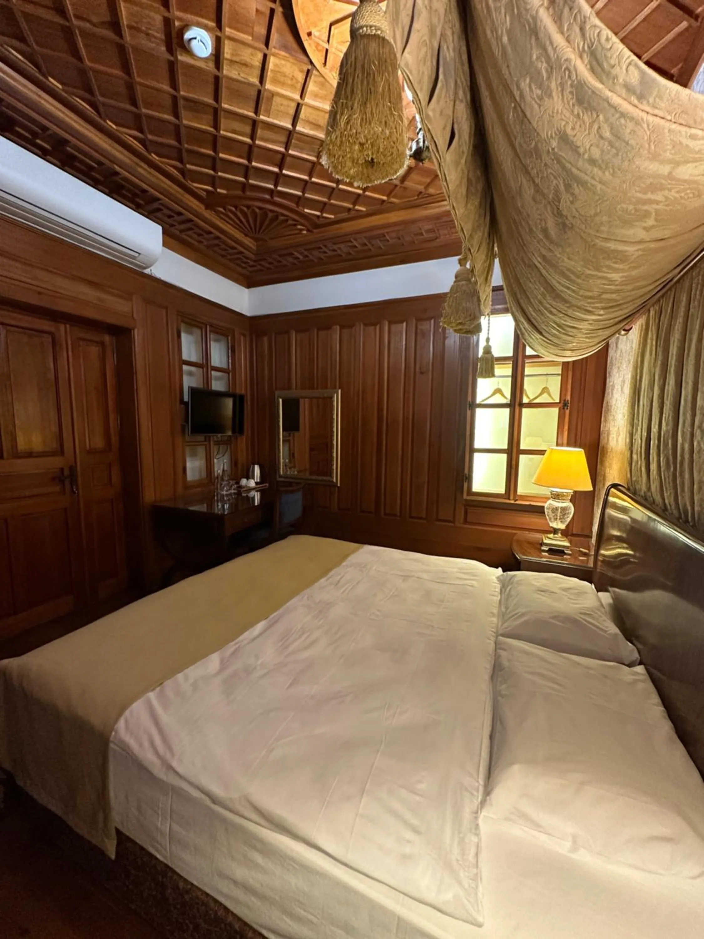 Bed in Tas Konak Hotel-City Center