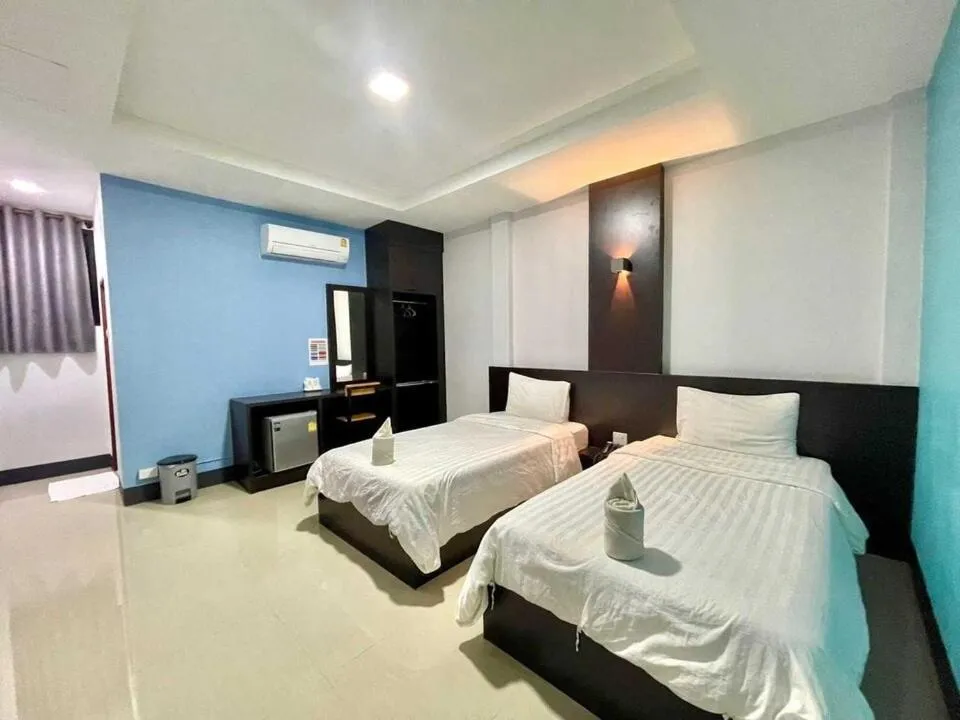 Bedroom, Bed in Nakarin Hotel