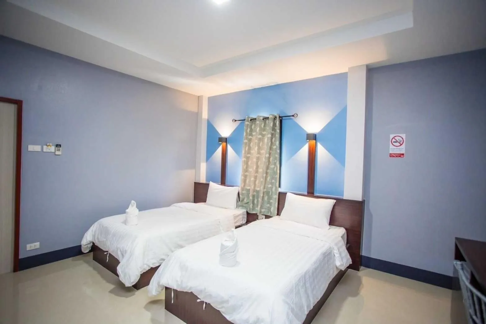 Bedroom, Bed in Nakarin Hotel