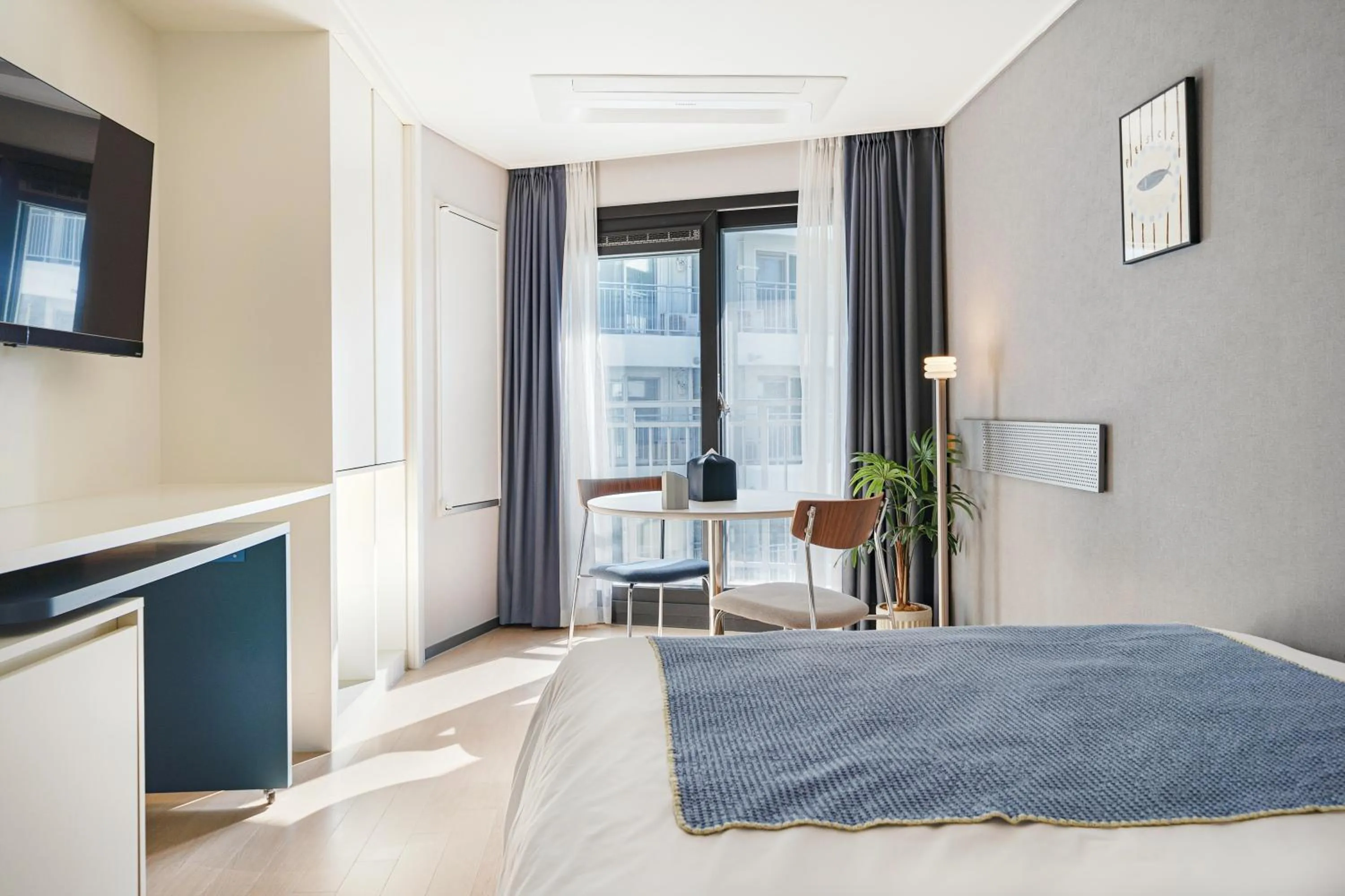 Photo of the whole room, Bed in Urbanstay Sokcho Beach AB