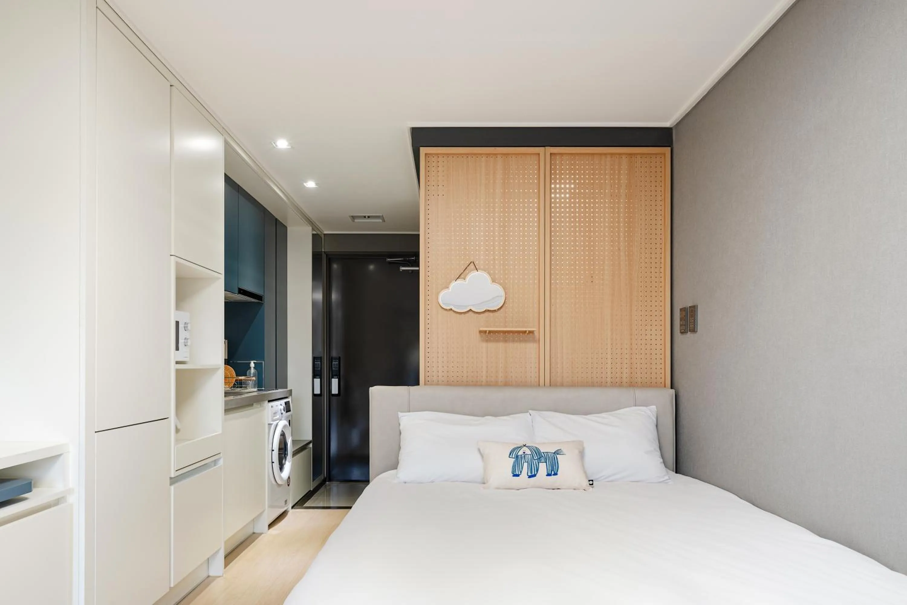 Photo of the whole room, Bed in Urbanstay Sokcho Beach AB