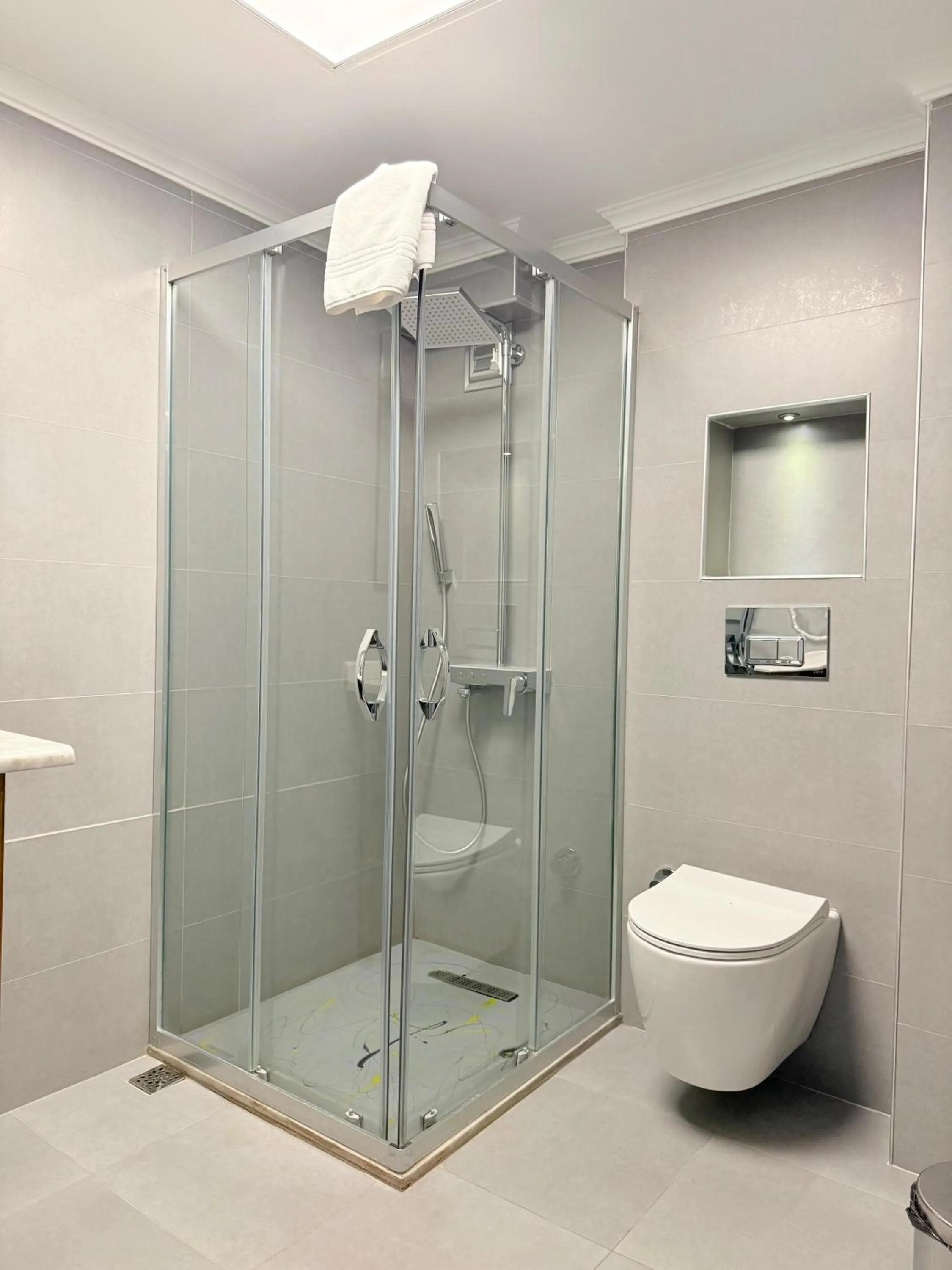 Bathroom in The Yalı Konak Hotel İzmir