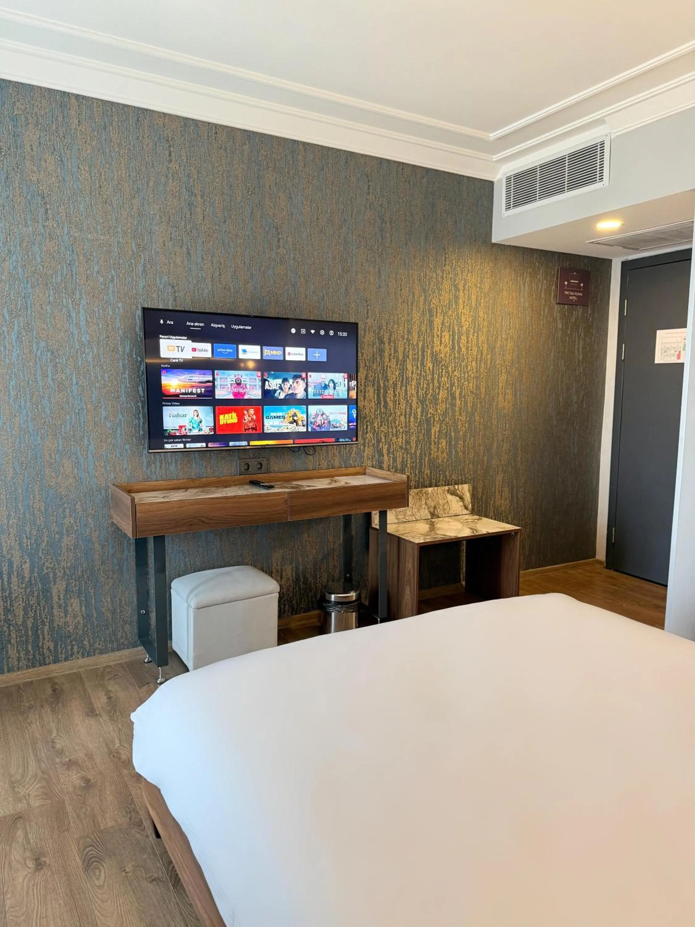 TV and multimedia, Bed in The Yalı Konak Hotel İzmir