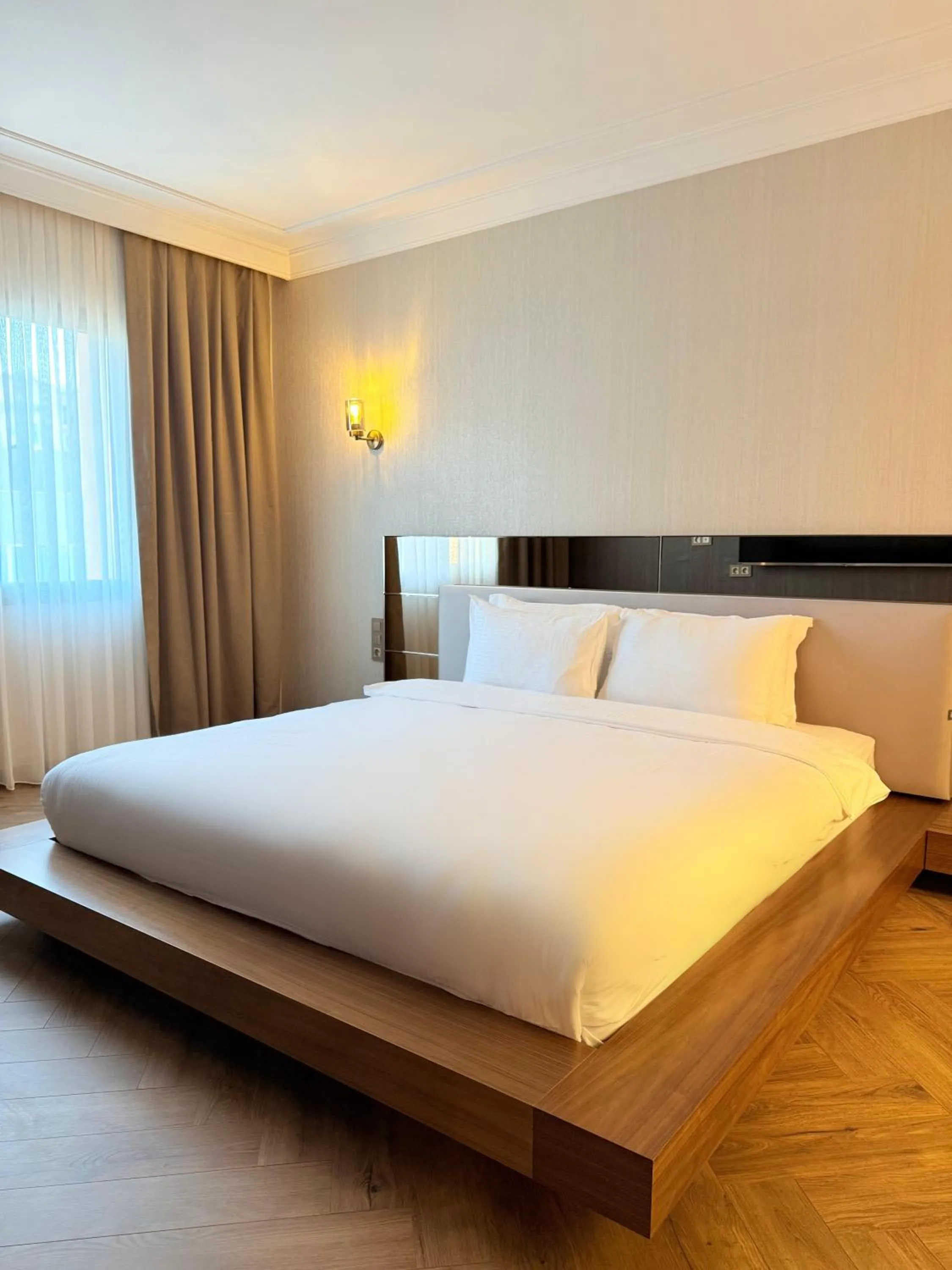 Bed in The Yalı Konak Hotel İzmir