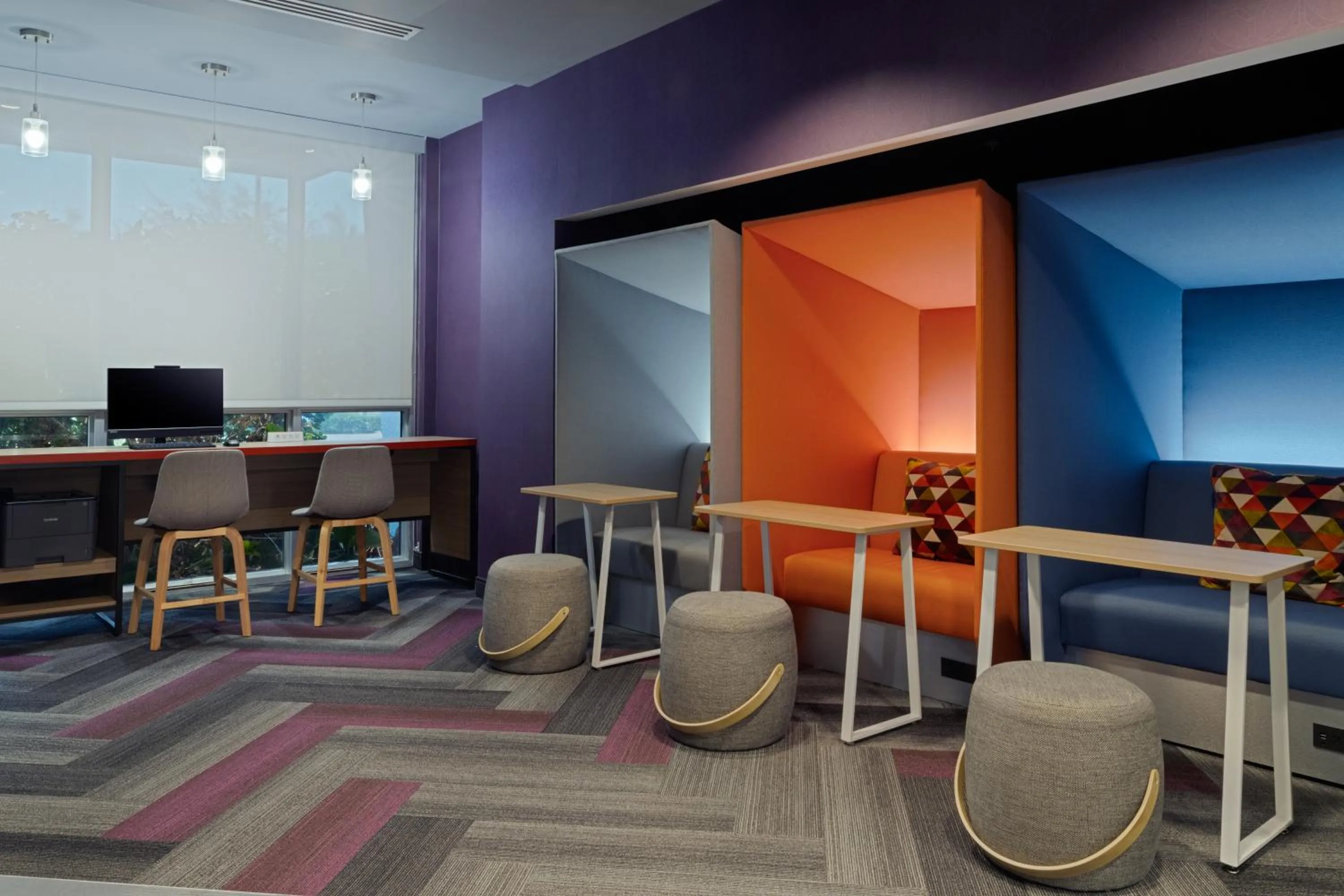 Lobby or reception in Tru By Hilton Miramar