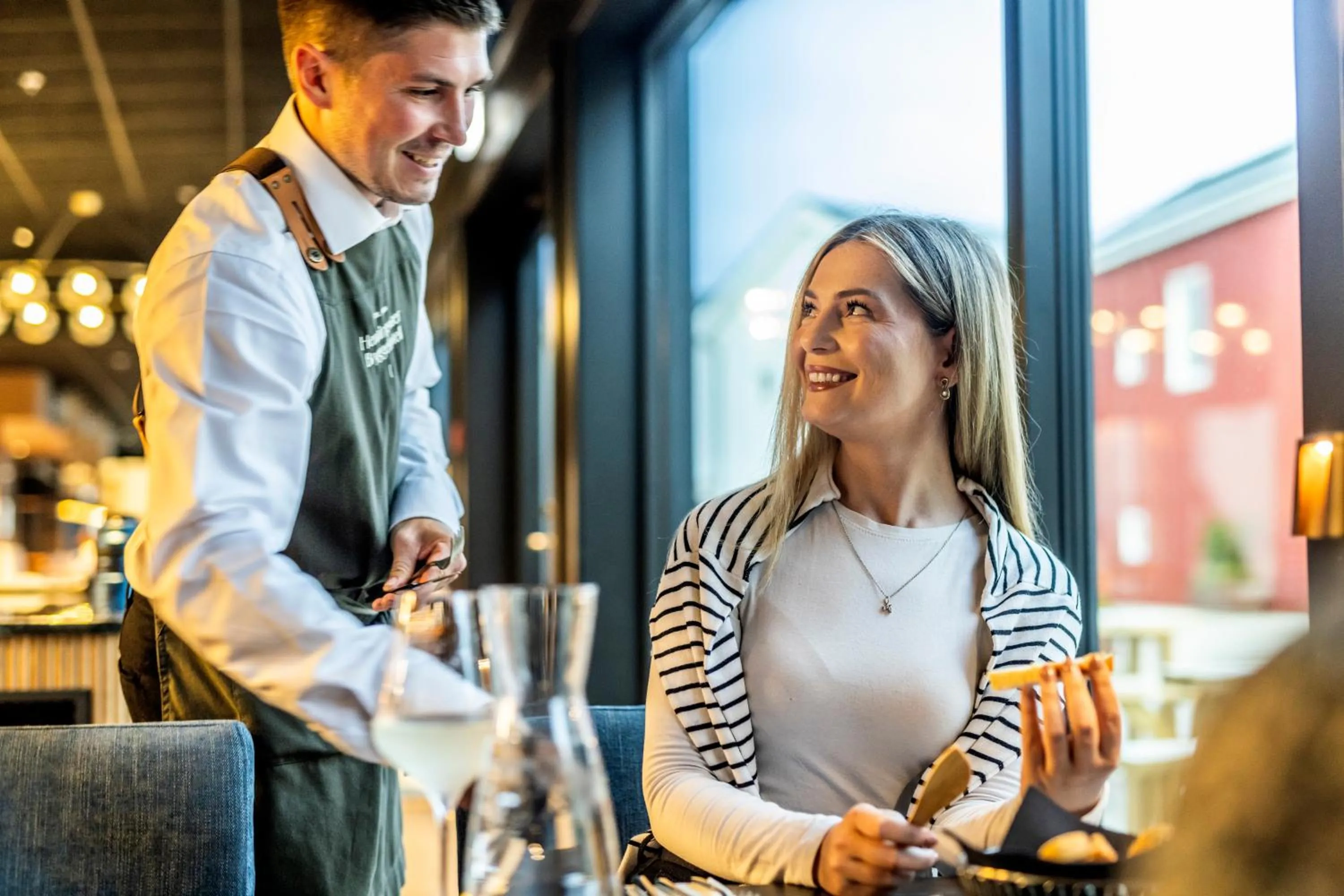 Restaurant/places to eat in Henningsvær Bryggehotell - by Classic Norway Hotels