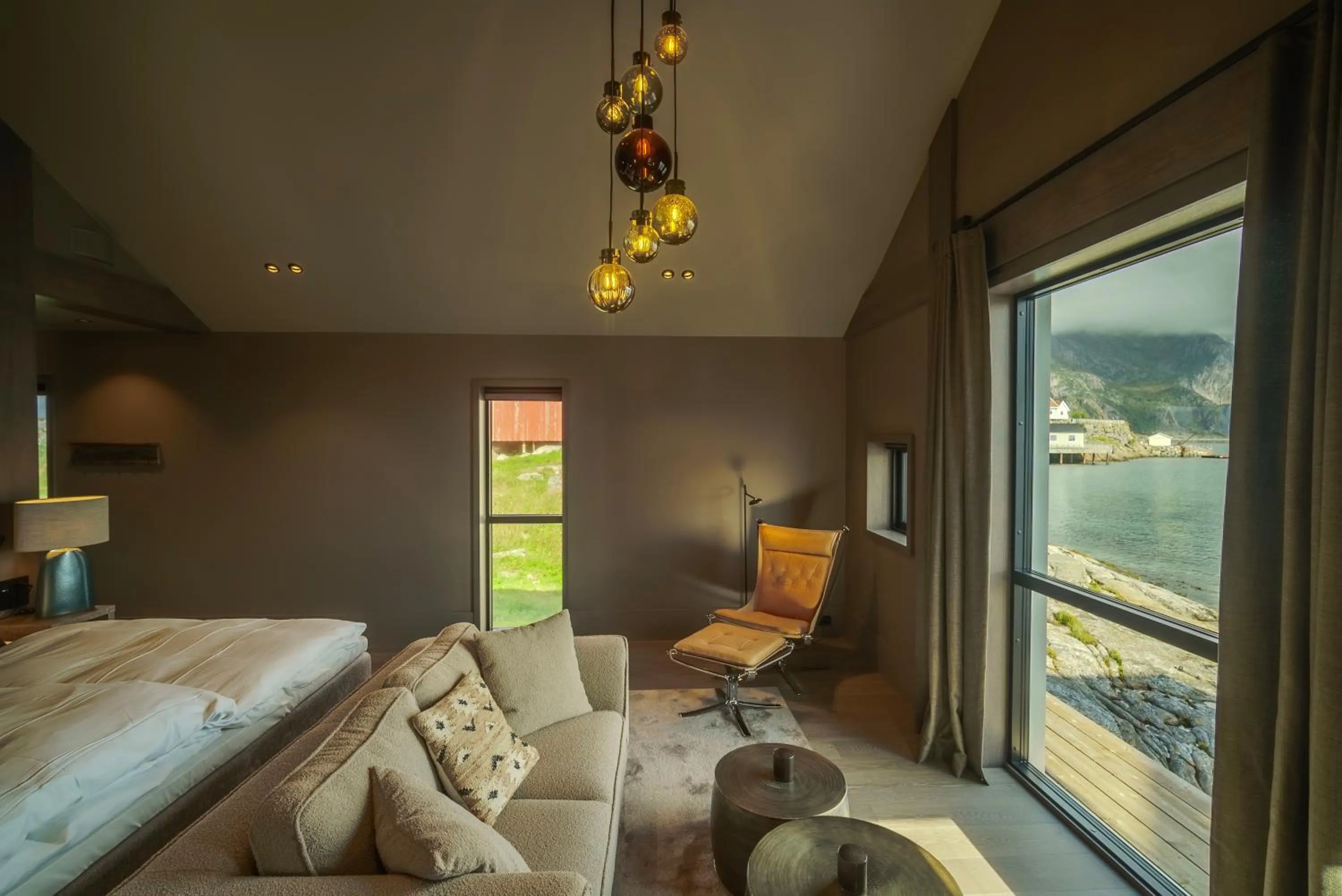 Living room in Henningsvær Bryggehotell - by Classic Norway Hotels