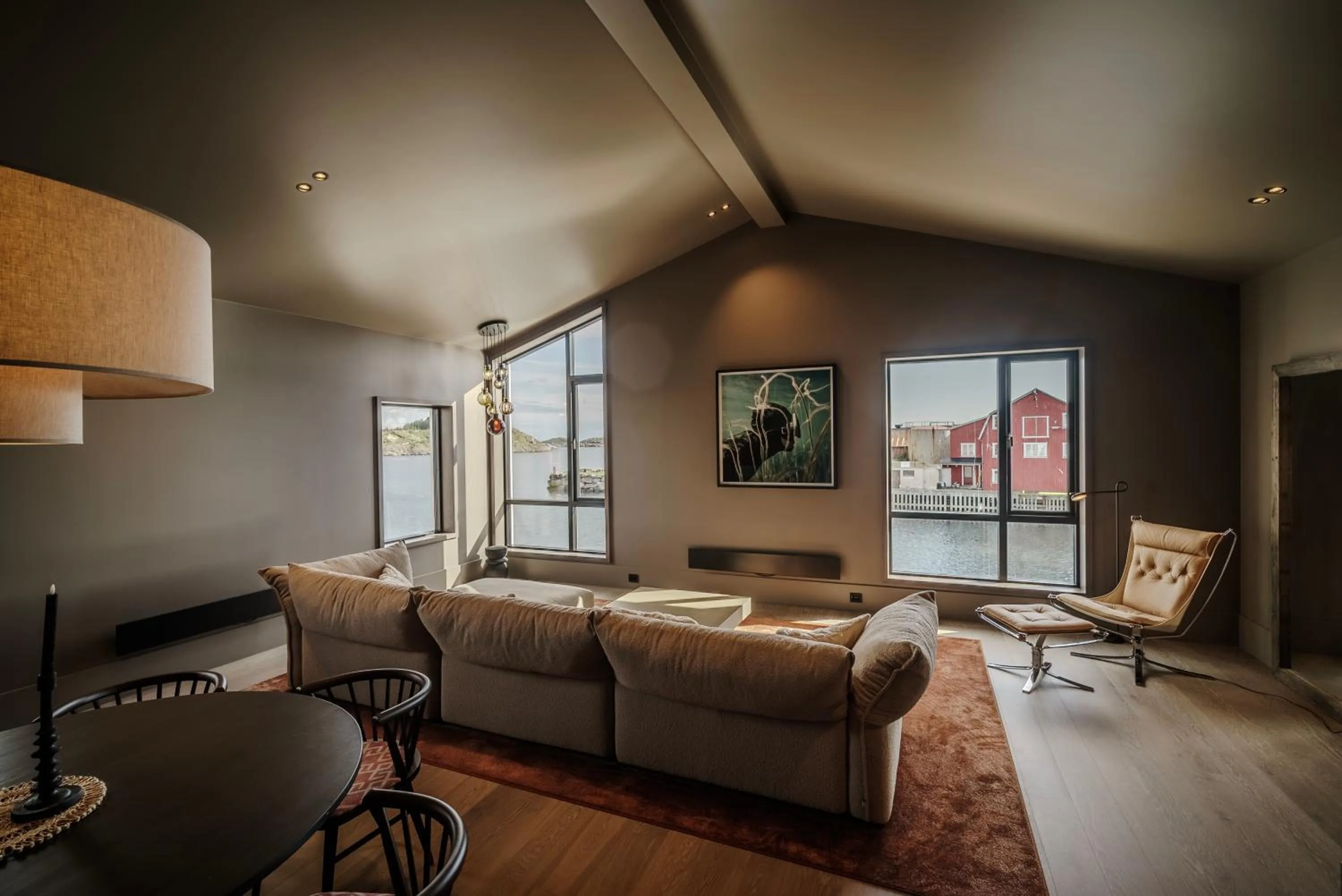 Living room in Henningsvær Bryggehotell - by Classic Norway Hotels