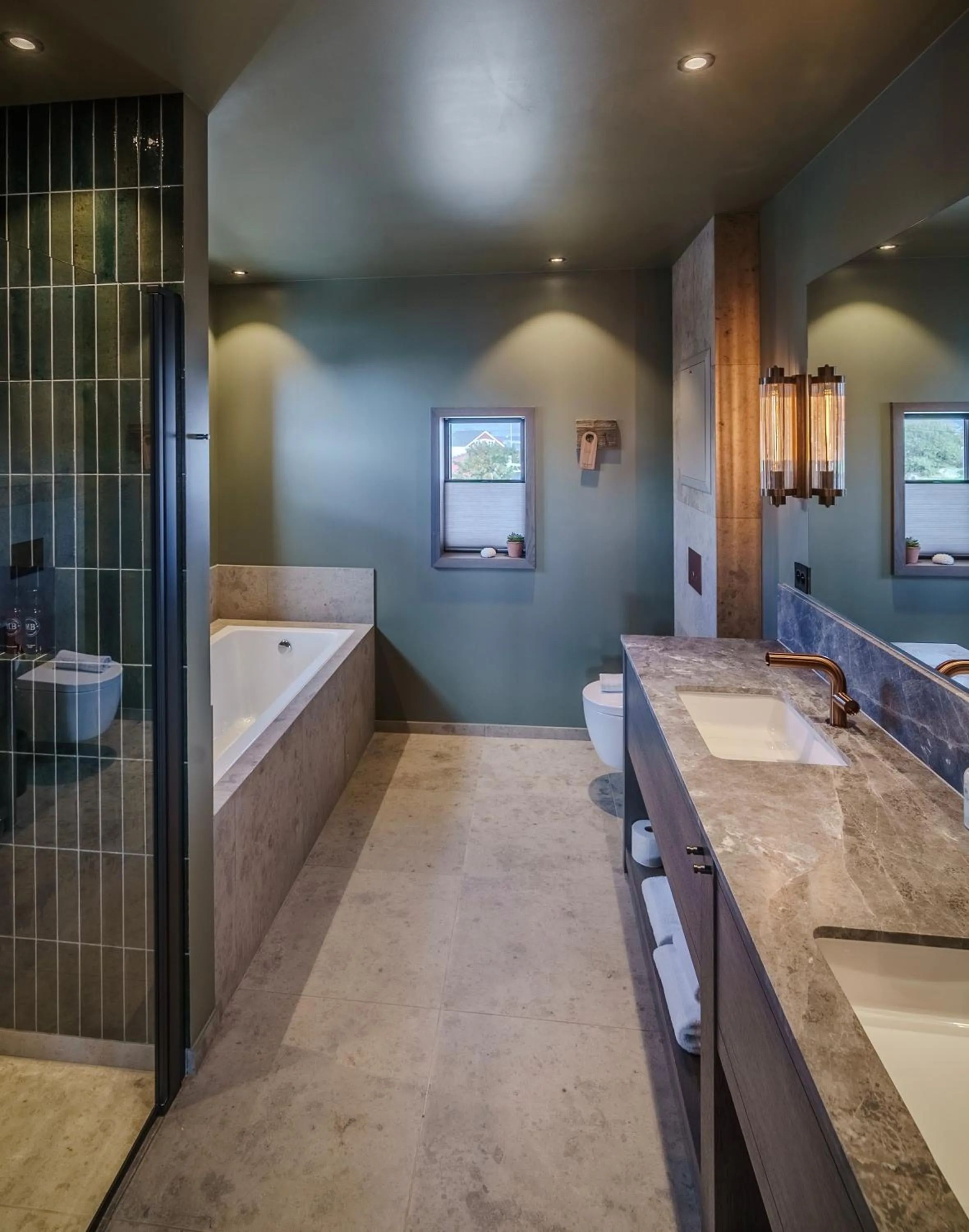 Bathroom, Bed in Henningsvær Bryggehotell - by Classic Norway Hotels