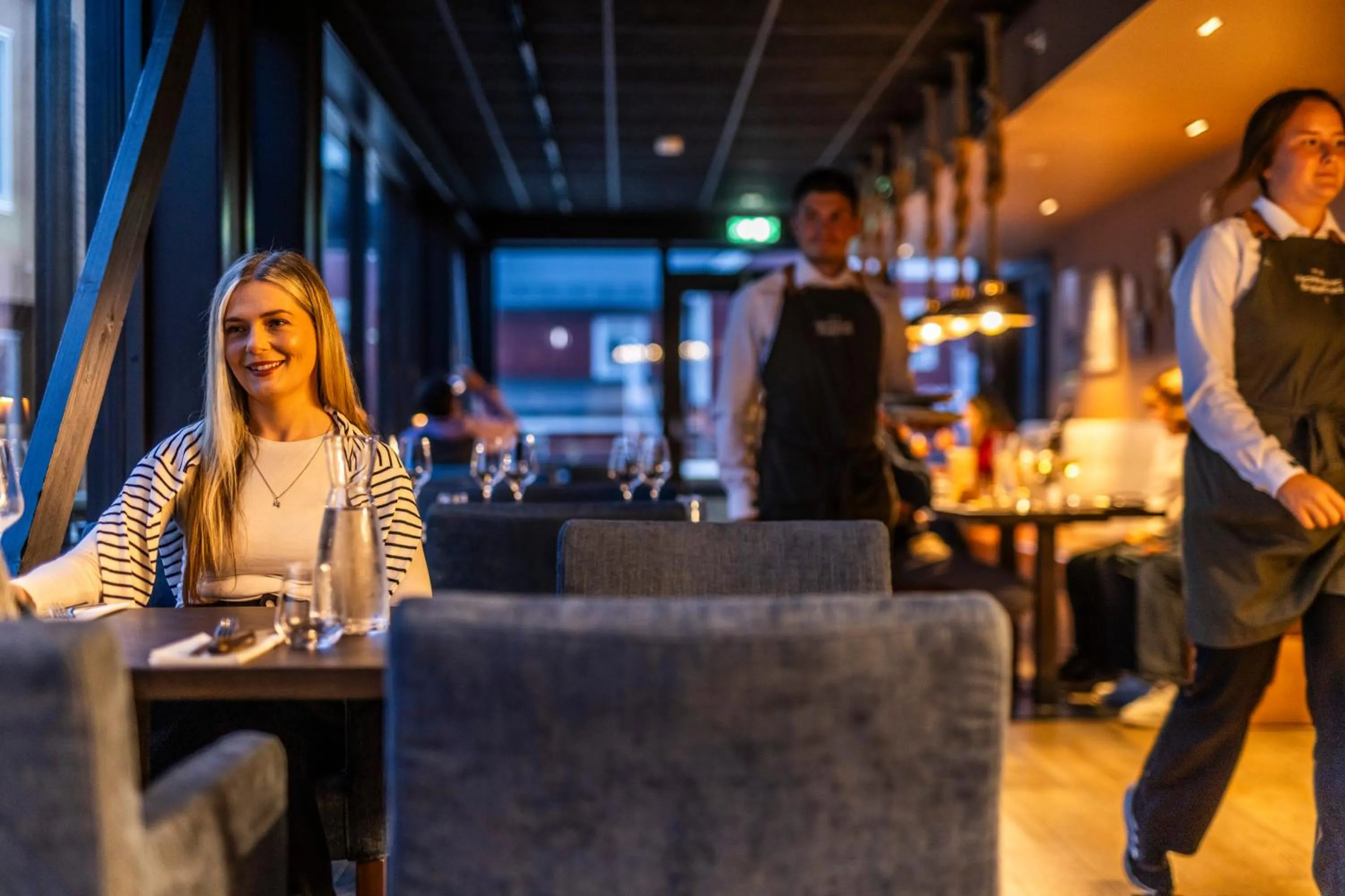 Restaurant/places to eat in Henningsvær Bryggehotell - by Classic Norway Hotels