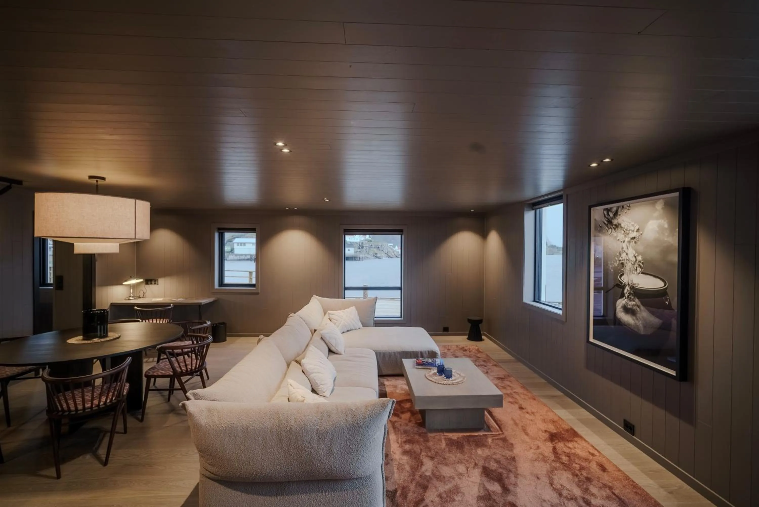 Seating area in Henningsvær Bryggehotell - by Classic Norway Hotels