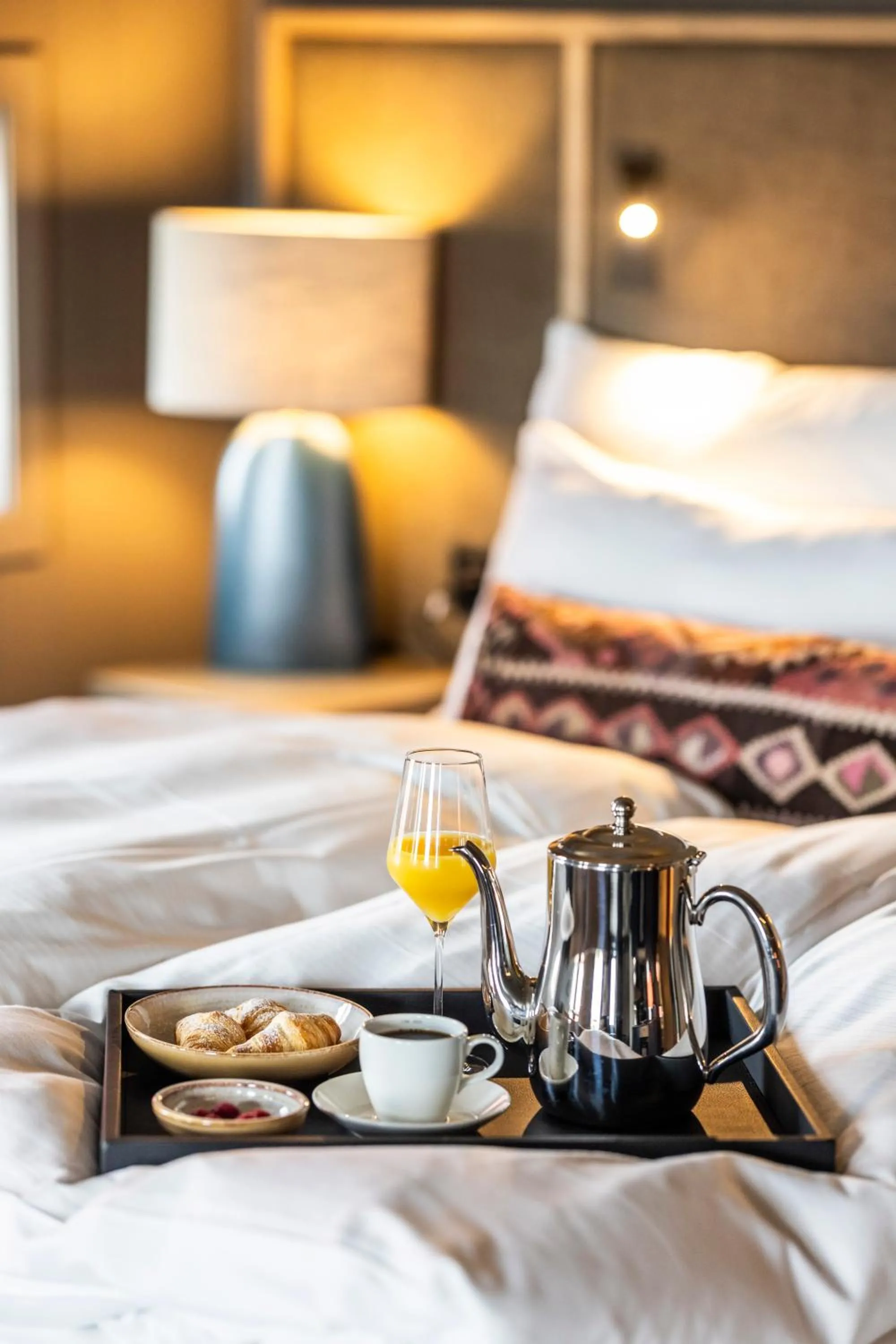 room service, Bed in Henningsvær Bryggehotell - by Classic Norway Hotels