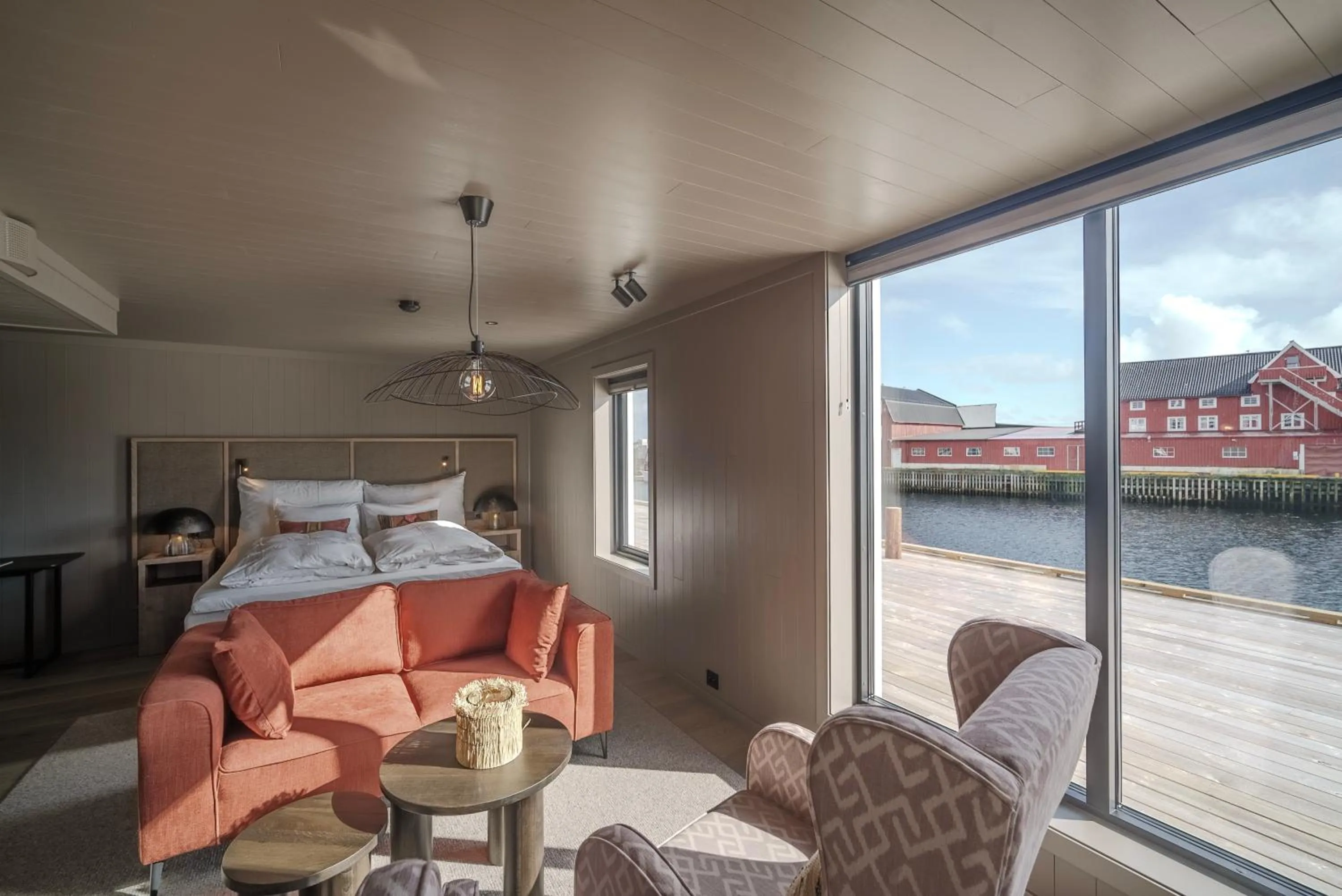 Photo of the whole room, Bed in Henningsvær Bryggehotell - by Classic Norway Hotels