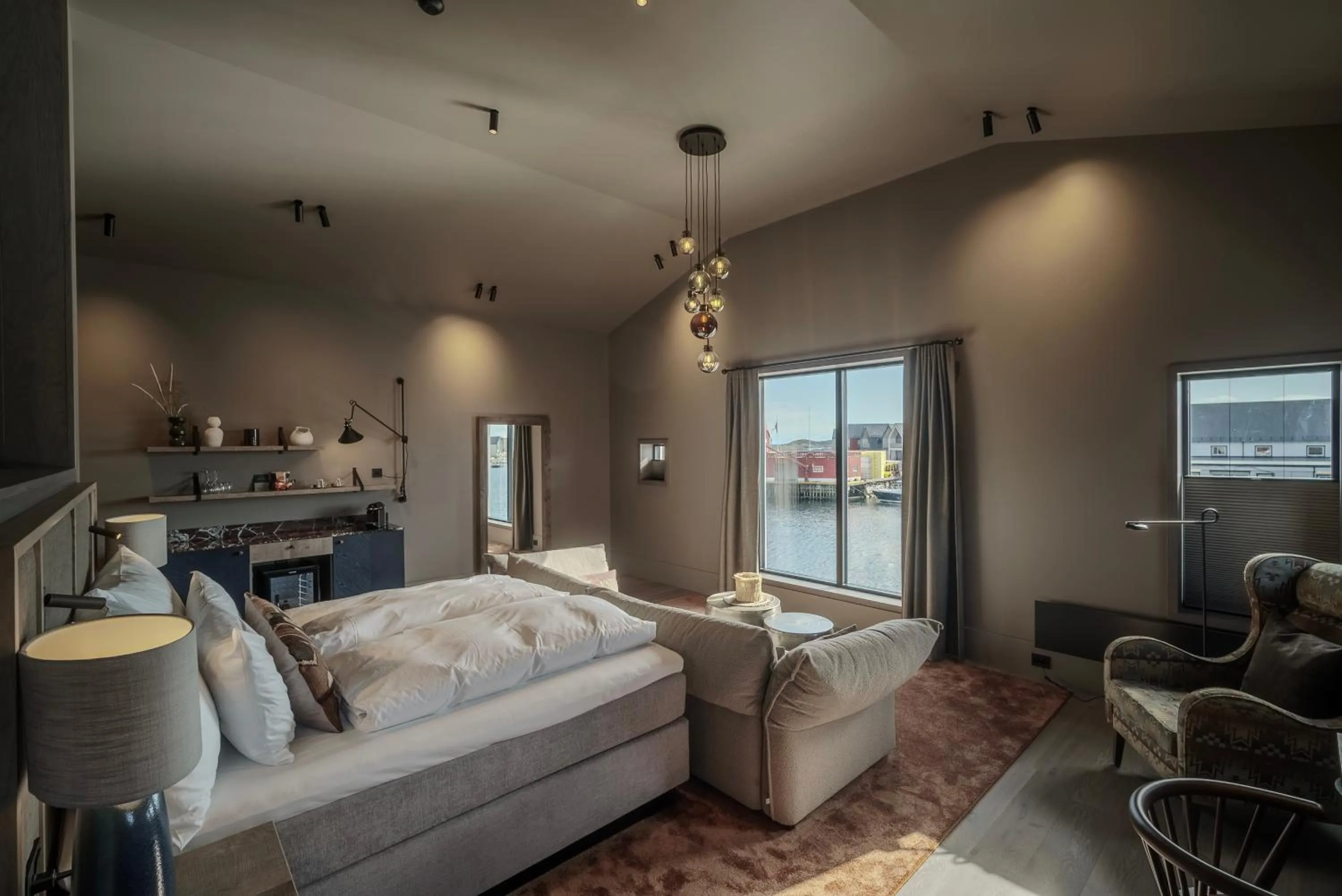 Photo of the whole room in Henningsvær Bryggehotell - by Classic Norway Hotels