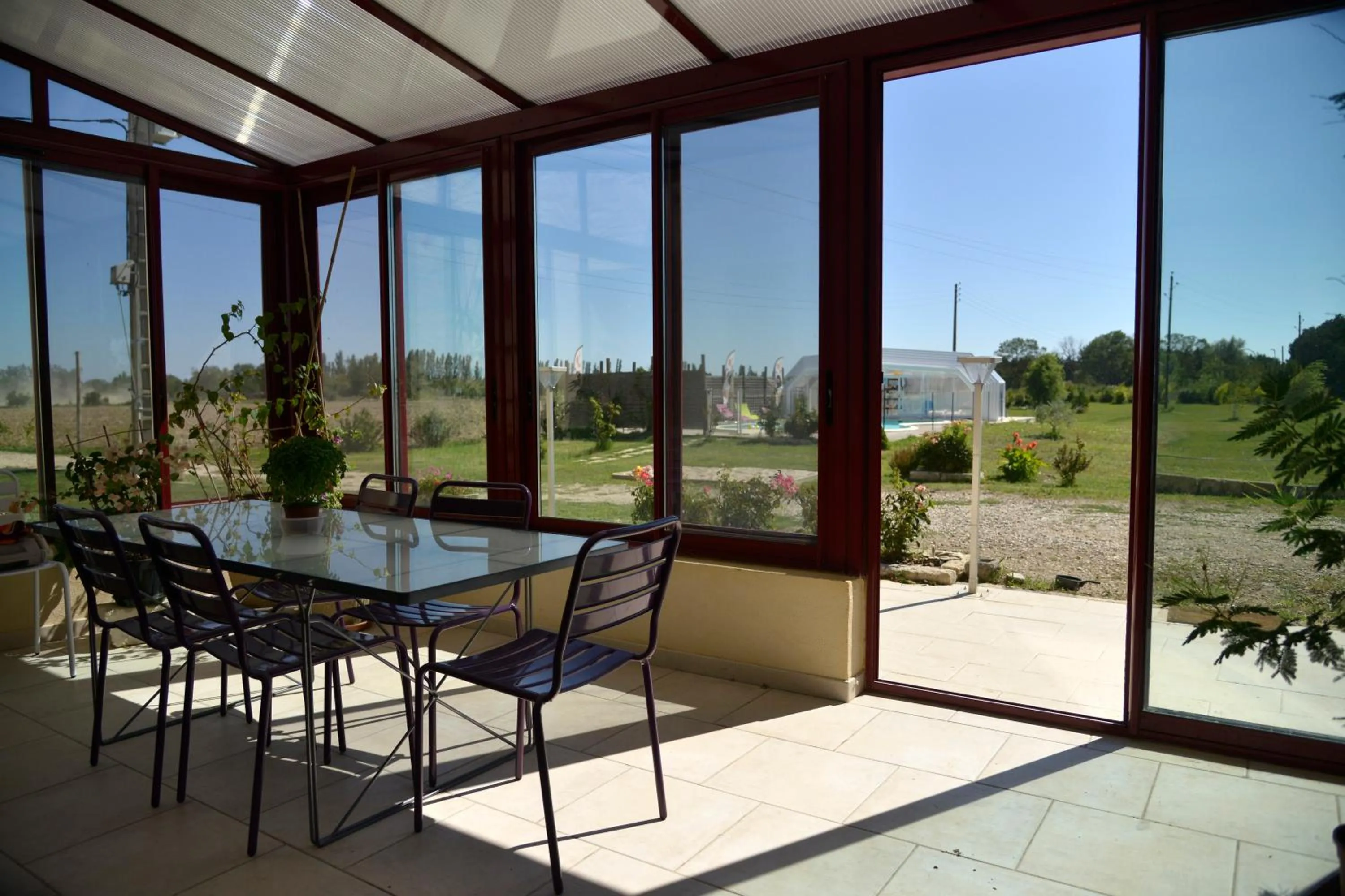 Day in Les Chambres de Montplaisir