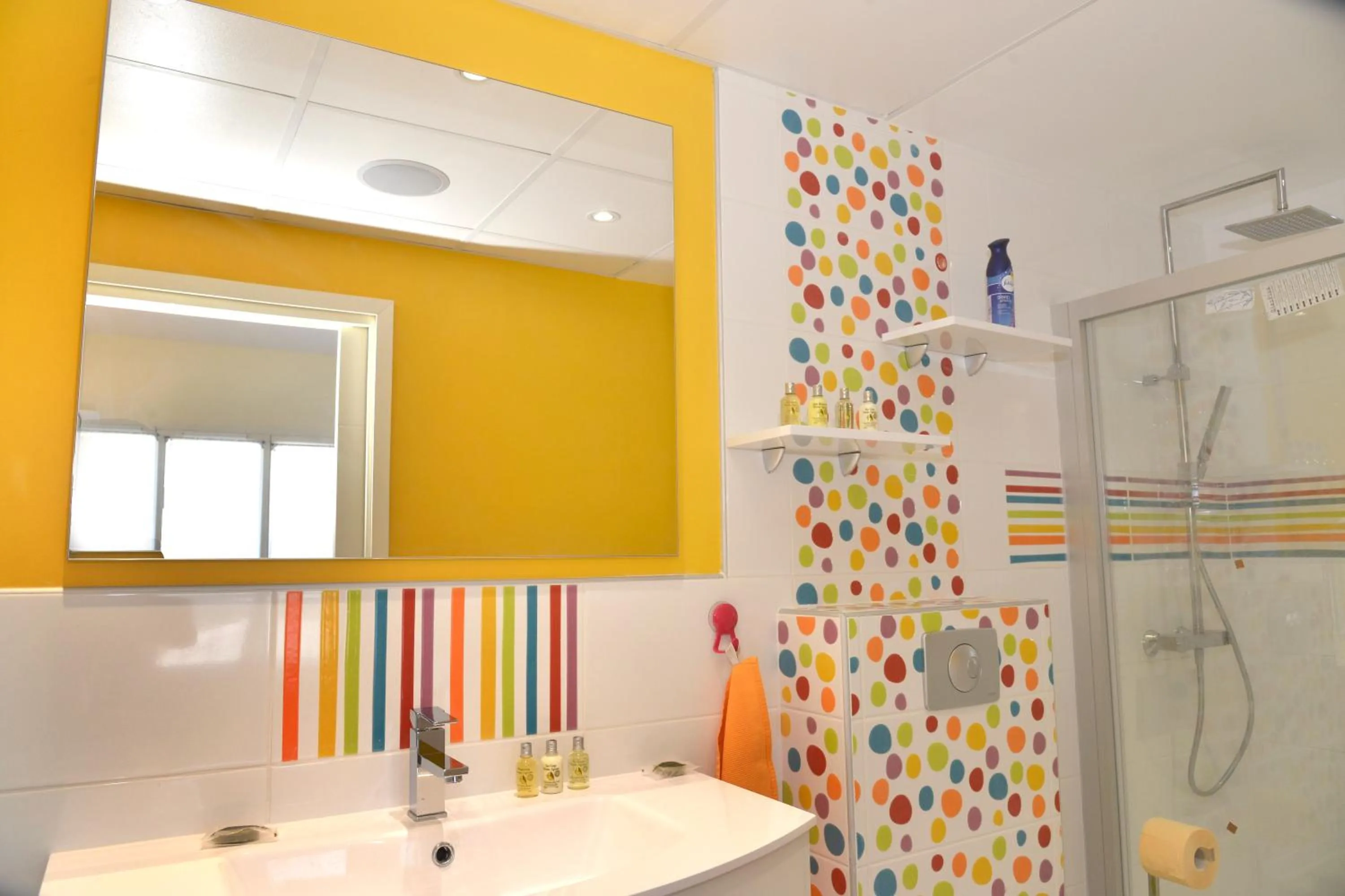 Shower in Les Chambres de Montplaisir