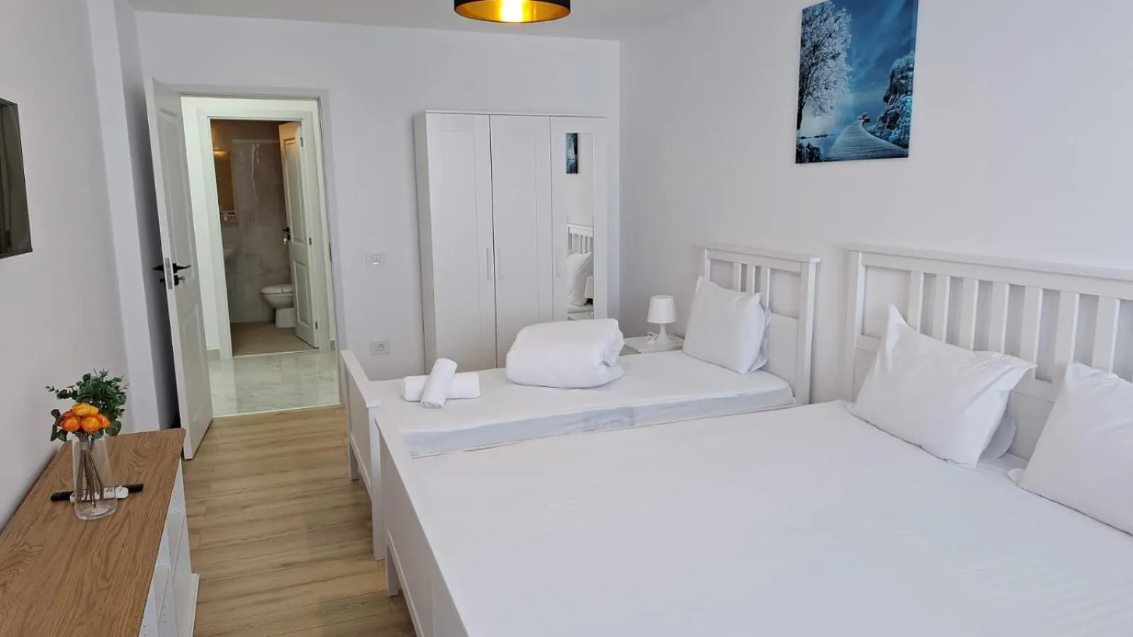 Bed in Sir Fundeni Hotel