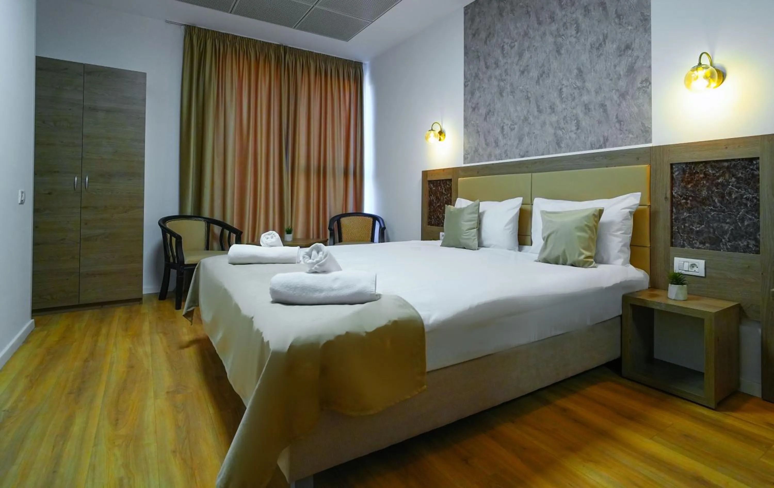 Bed in Sir Fundeni Hotel