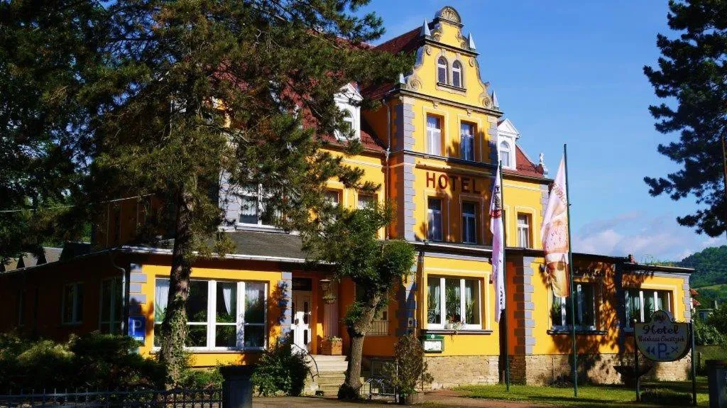 Property building in Hotel Weinhaus Eberitzsch GmbH