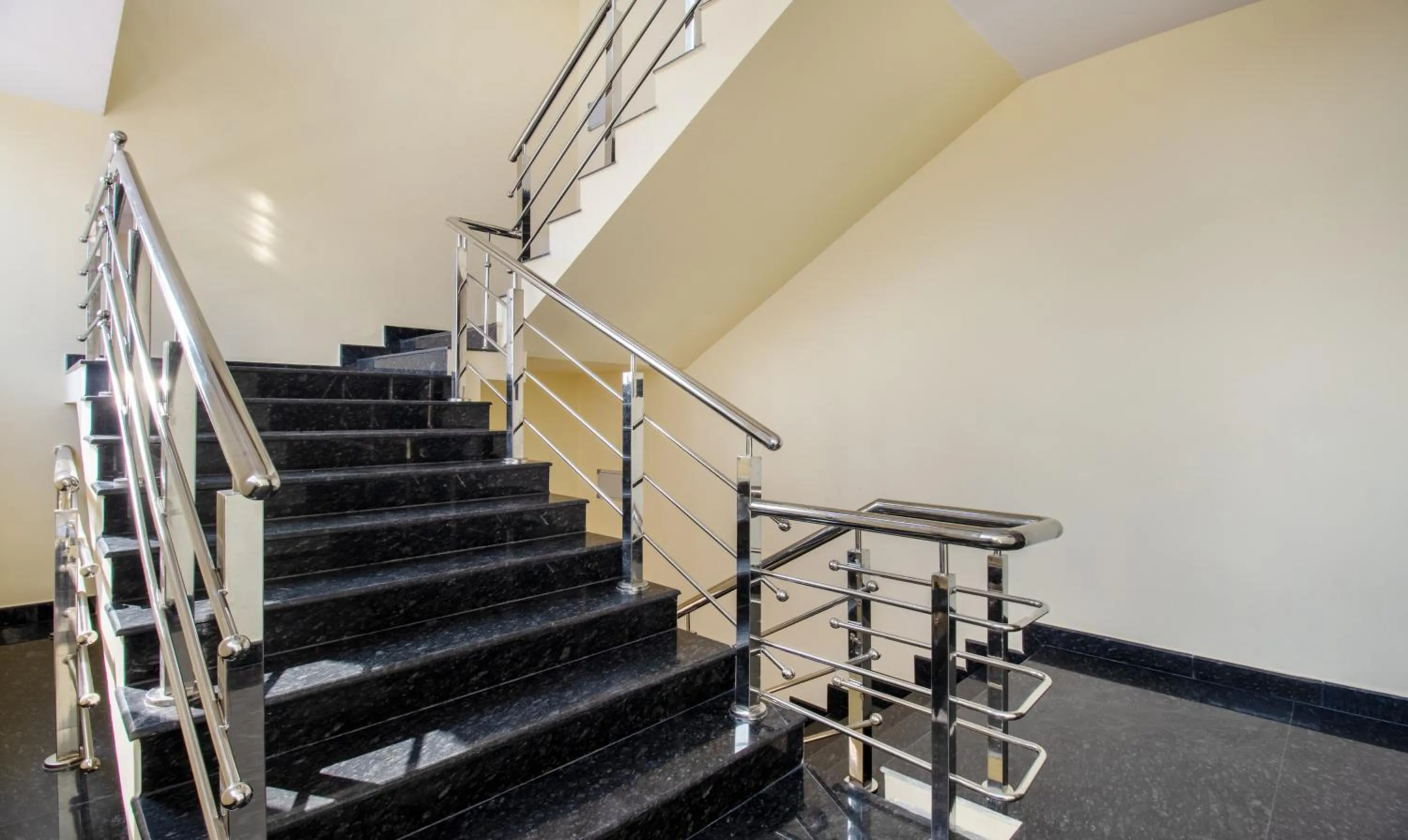 Lobby or reception in Treebo Jaguar Comforts, 3 Kms From Mahatma Gandhi Park