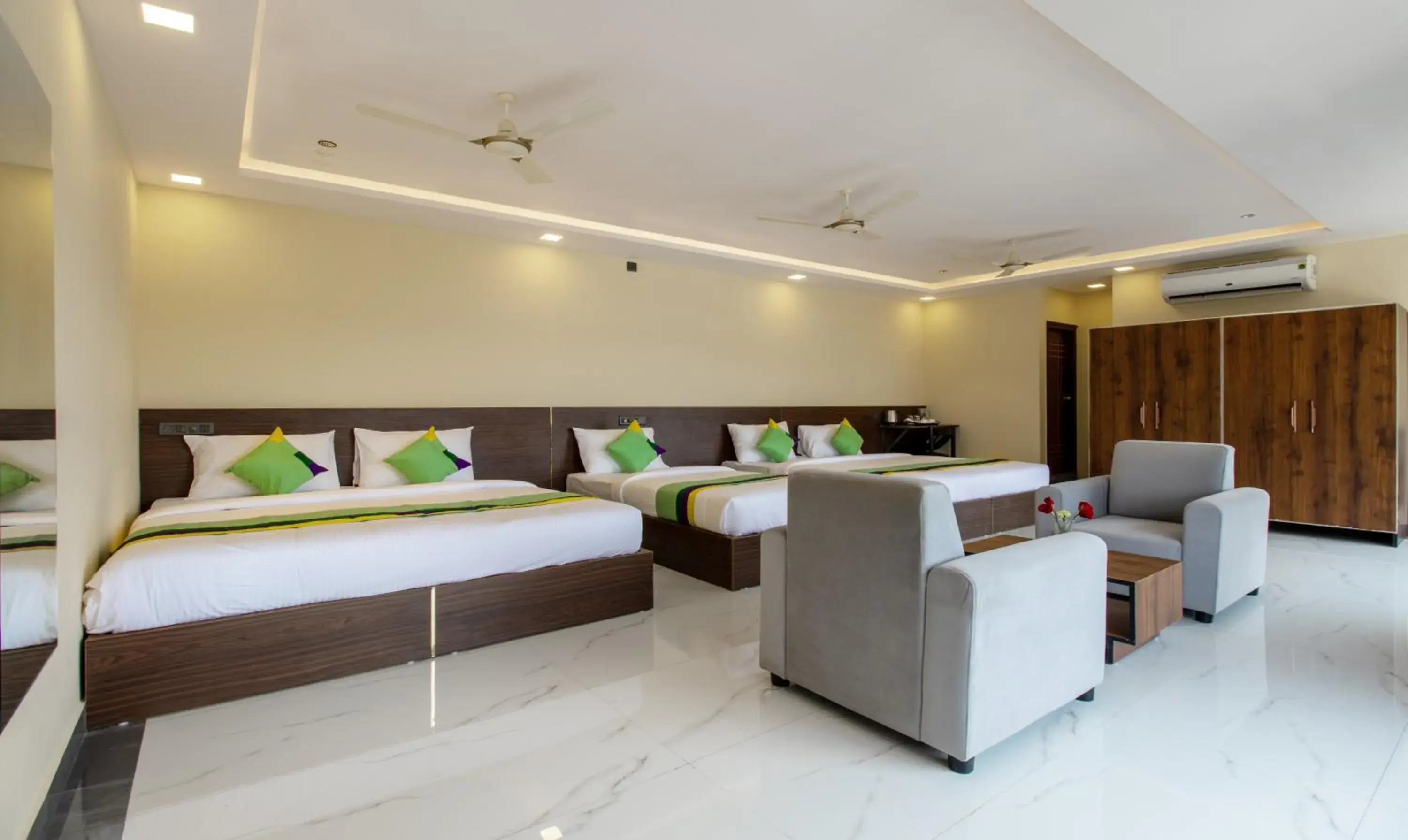 Treebo Jaguar Comforts, 3 Kms From Mahatma Gandhi Park Treebo Jaguar Comforts, 3 Kms From Mahatma Gandhi Park