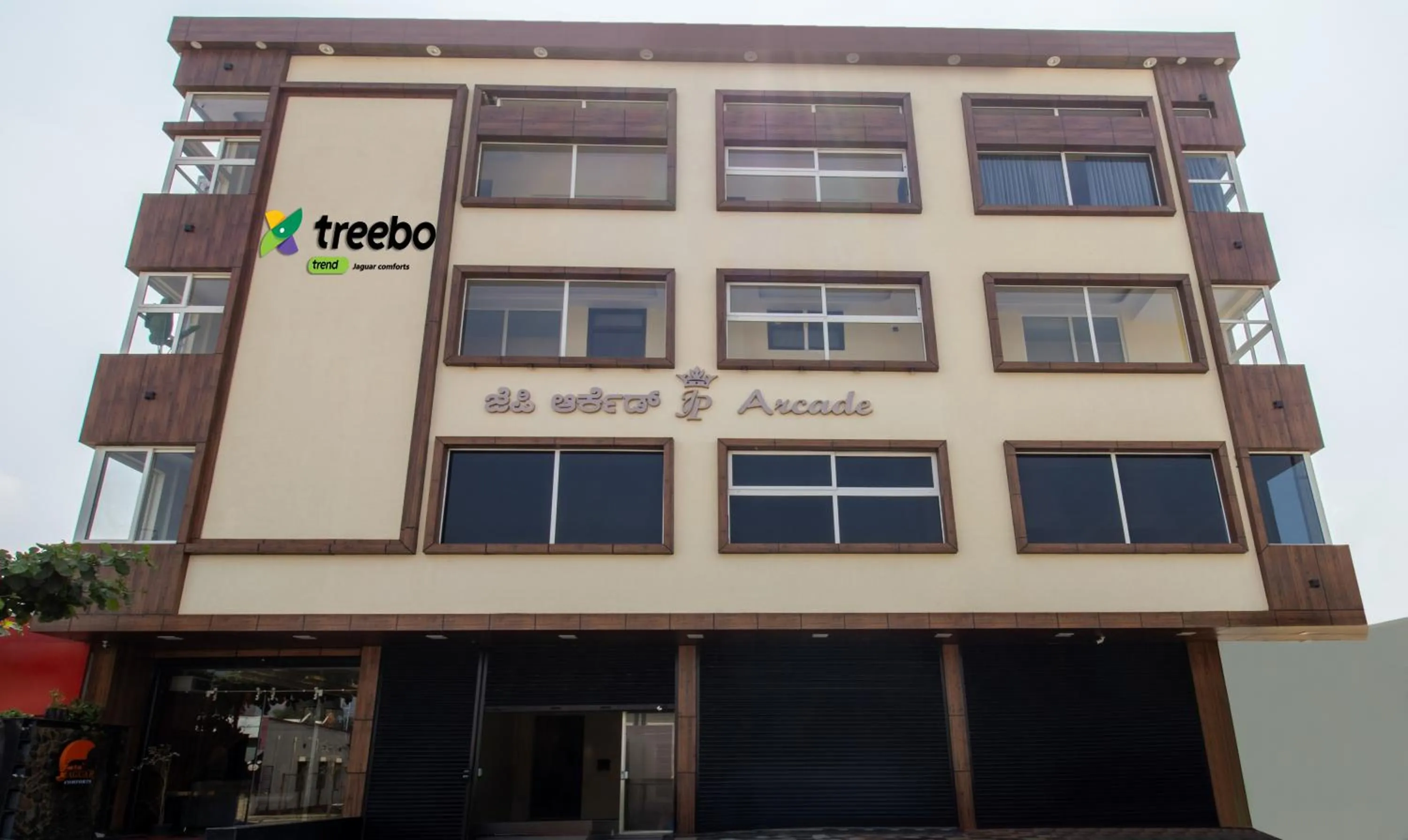 Facade/entrance in Treebo Jaguar Comforts, 3 Kms From Mahatma Gandhi Park