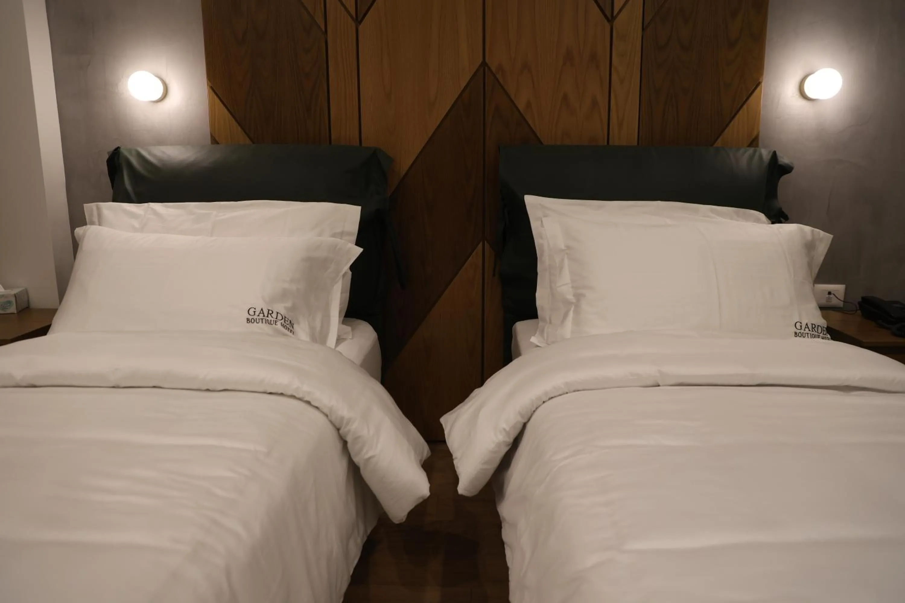 Toilet, Bed in Garden Boutique Hotel