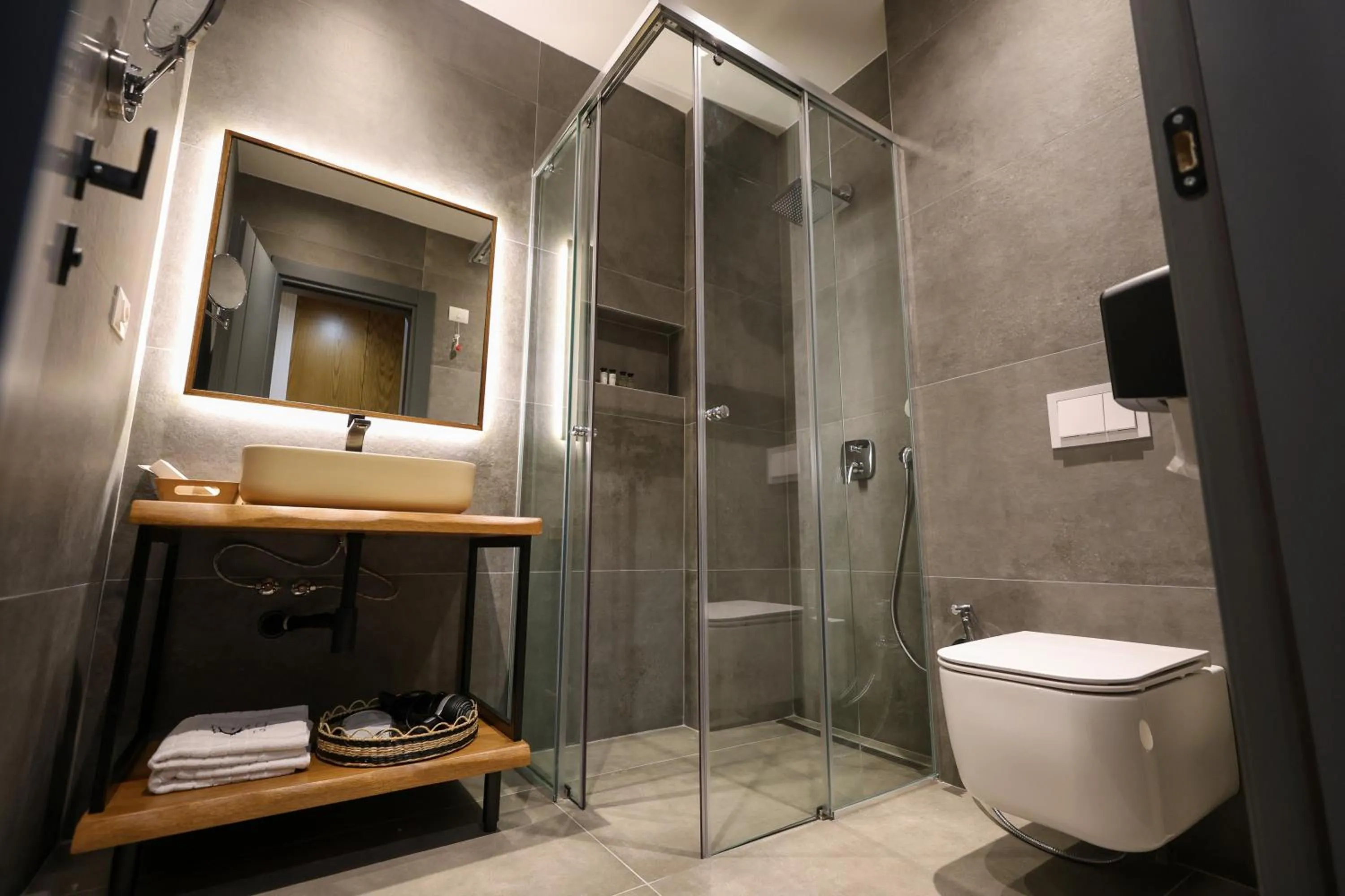 Shower in Garden Boutique Hotel