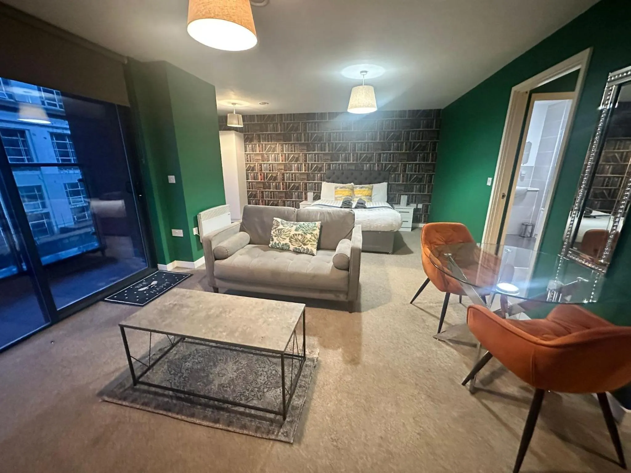 Living room in Adelphi Wharf Apartments by Beehosting