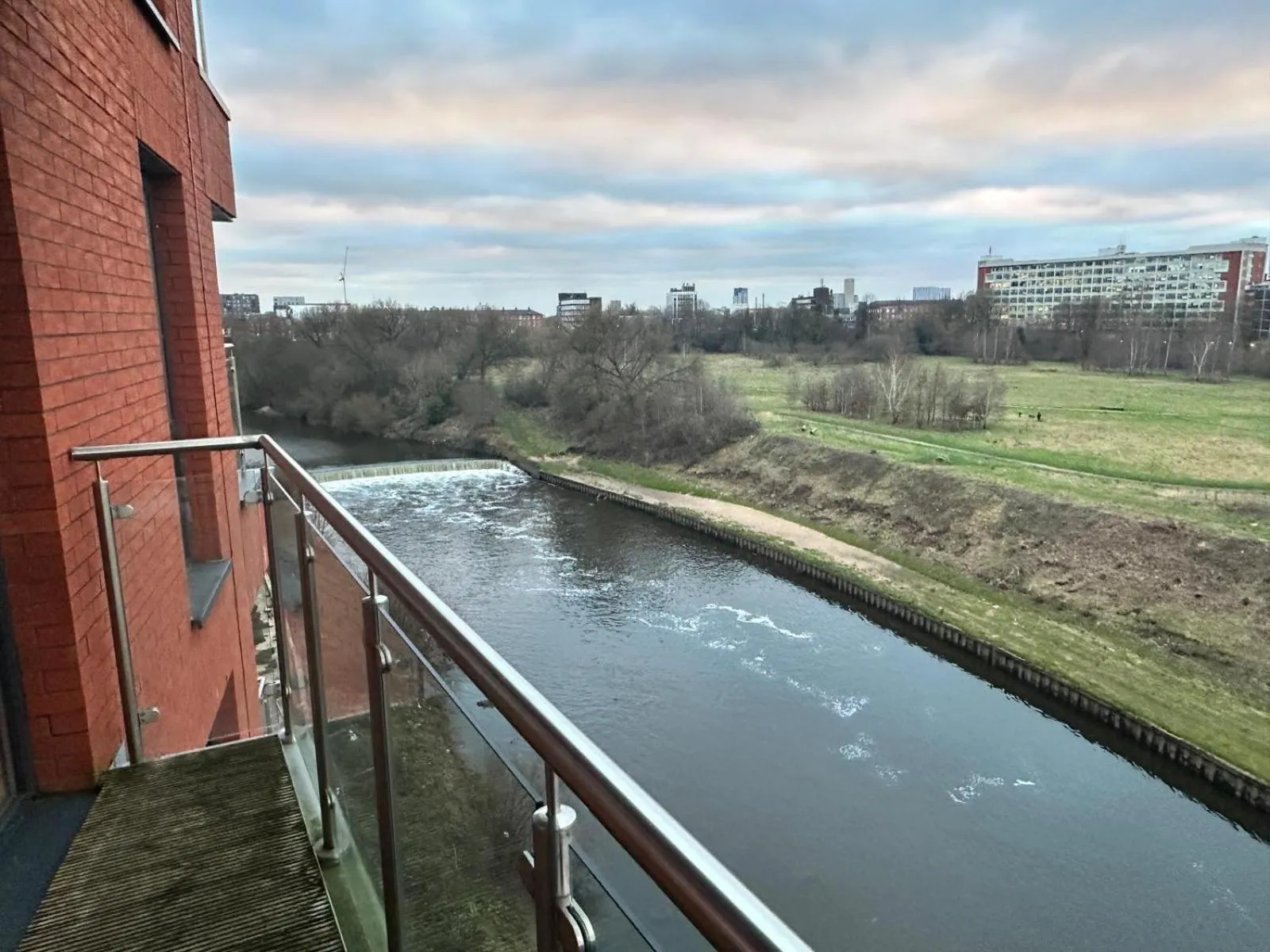 Balcony/Terrace in Adelphi Wharf Apartments by Beehosting
