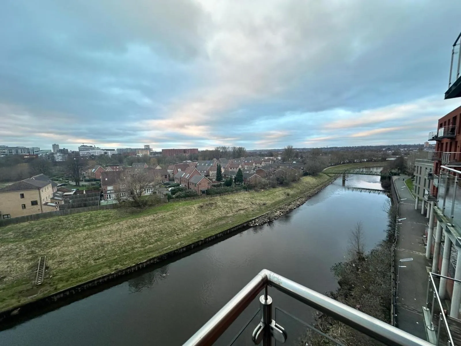 Balcony/Terrace in Adelphi Wharf Apartments by Beehosting