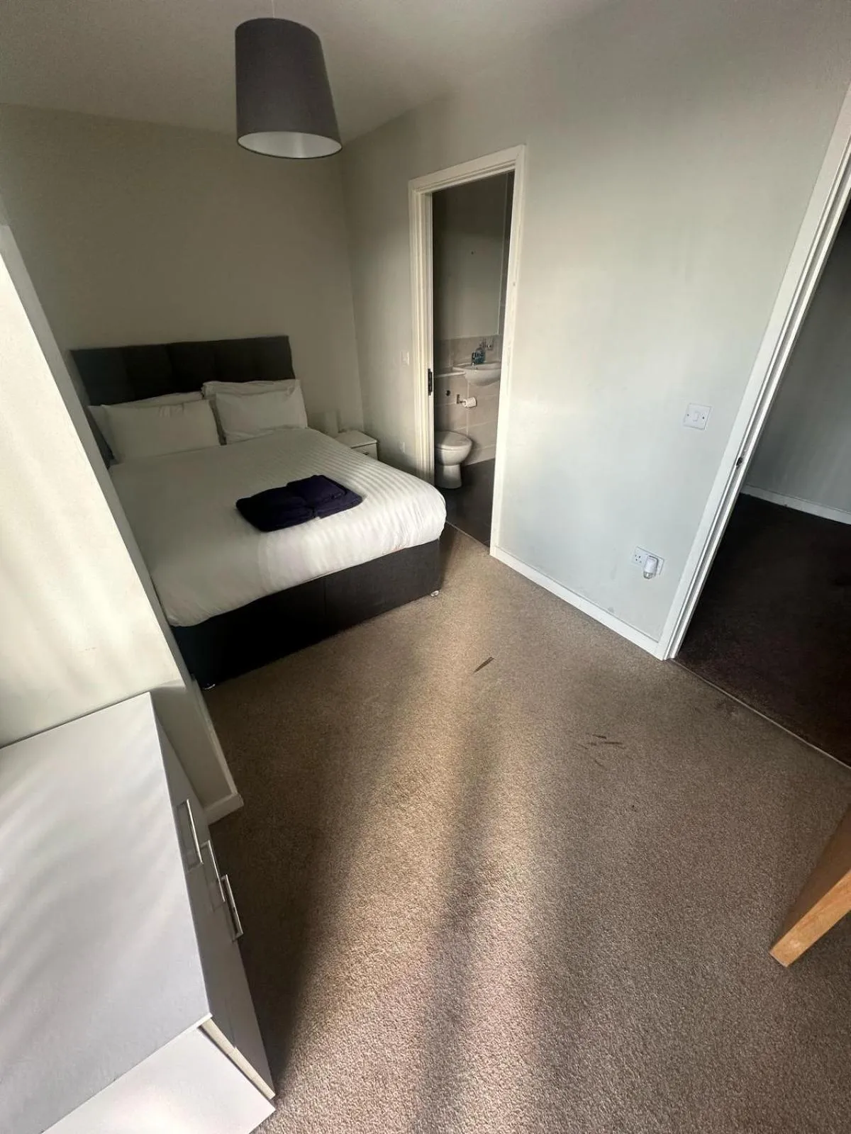 Bedroom, Bed in Adelphi Wharf Apartments by Beehosting