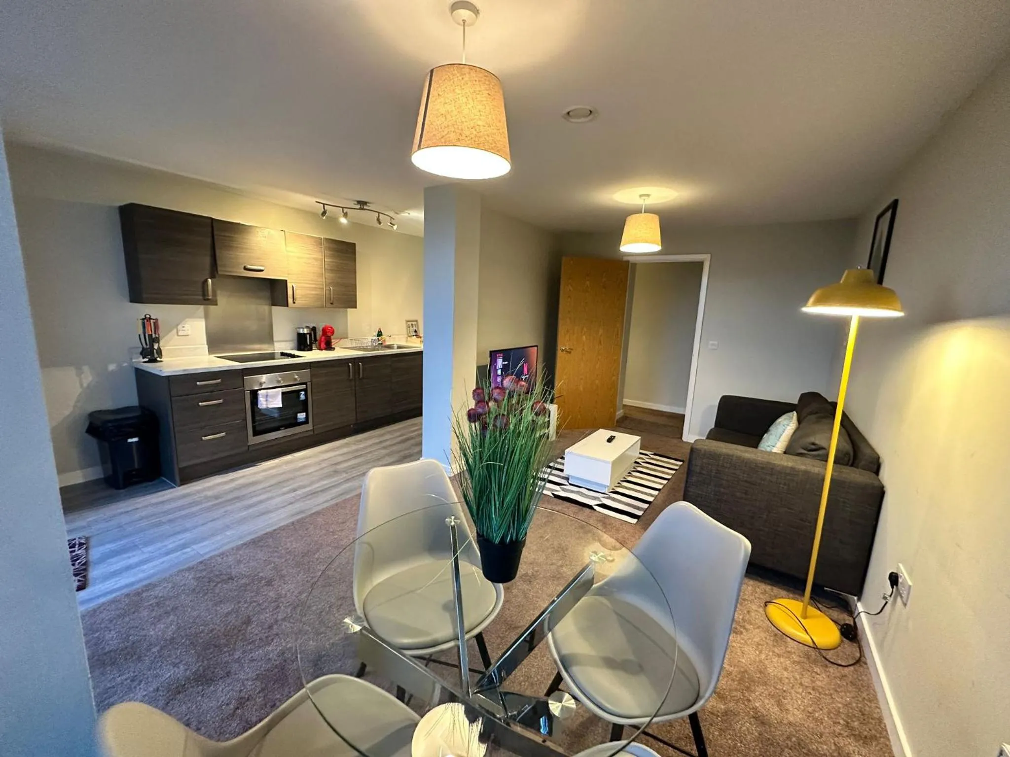 Kitchen or kitchenette in Adelphi Wharf Apartments by Beehosting