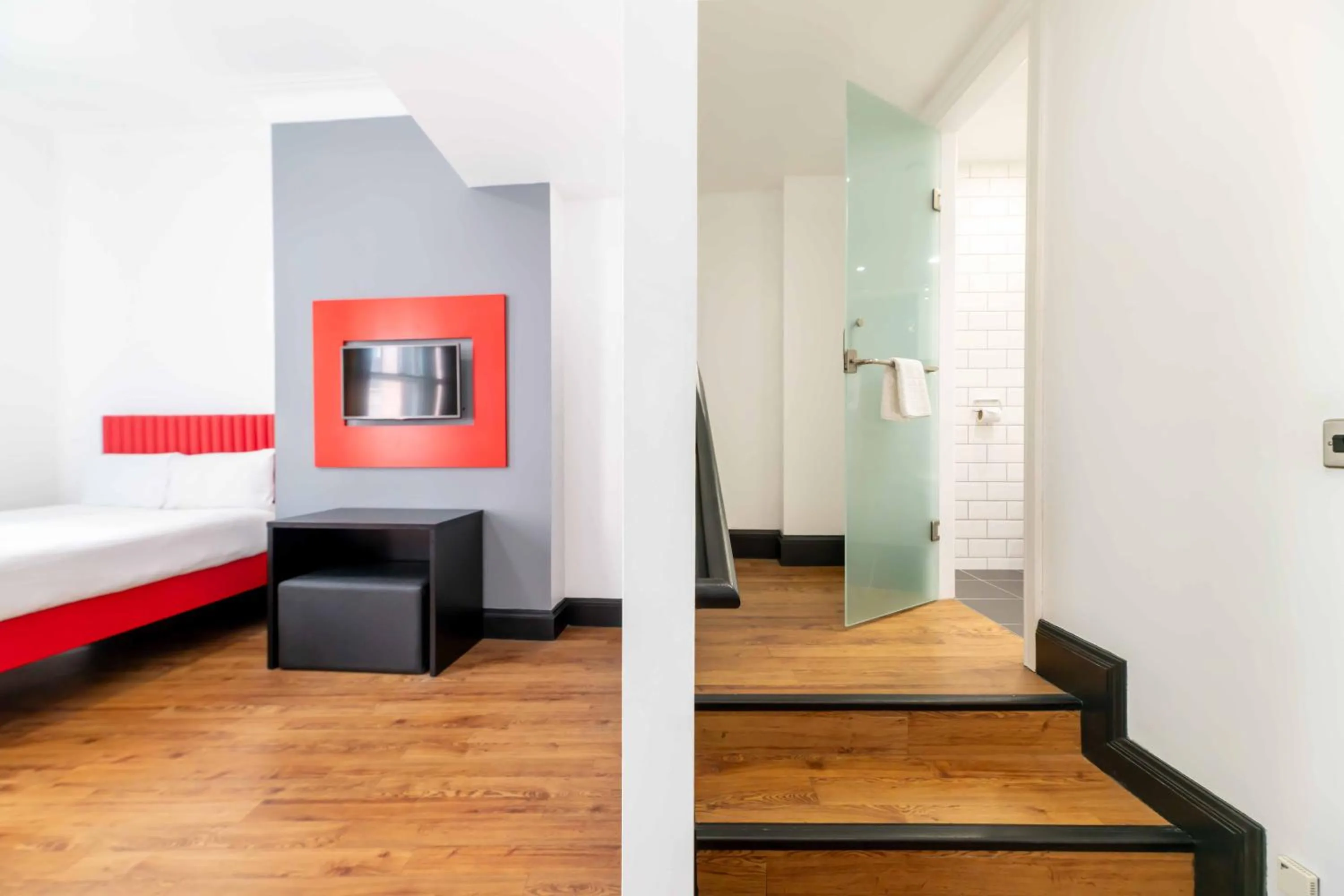 Bedroom, Bed in easyHotel Newcastle