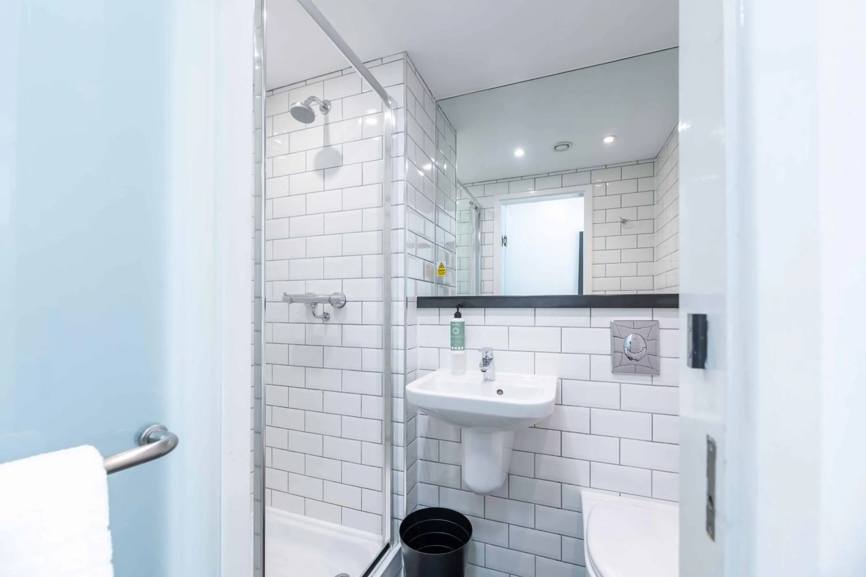 Bathroom in easyHotel Newcastle