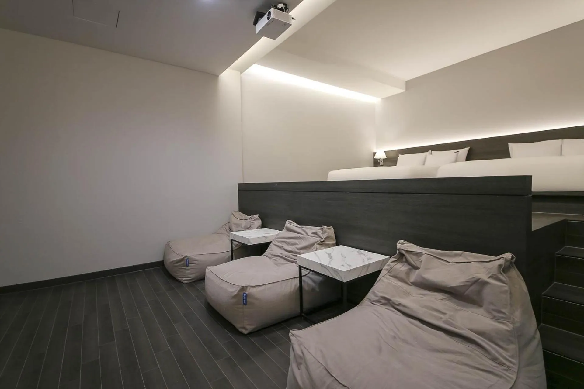 Bed in H Avenue Hotel Sangmu Branch