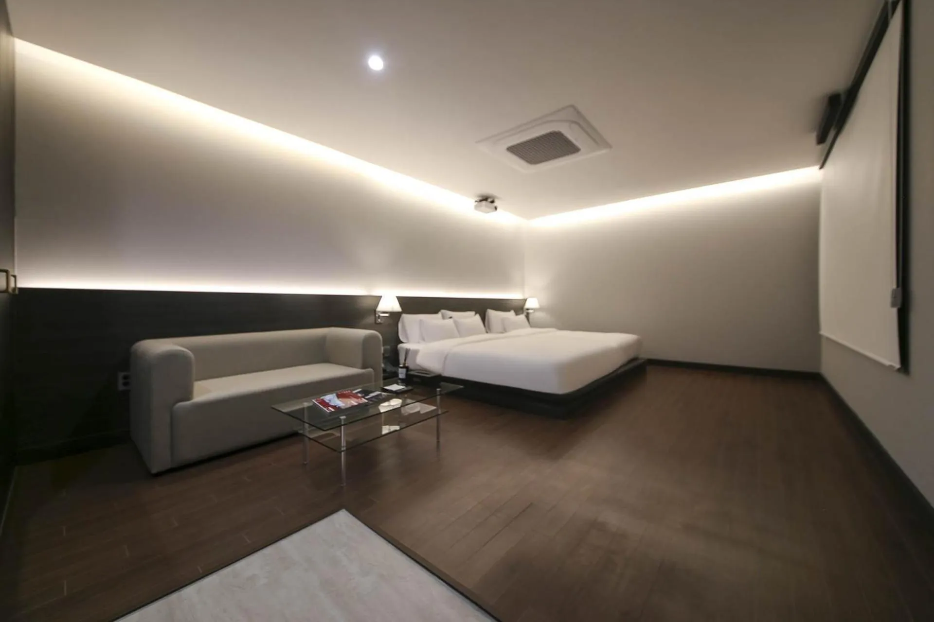 Bed in H Avenue Hotel Sangmu Branch