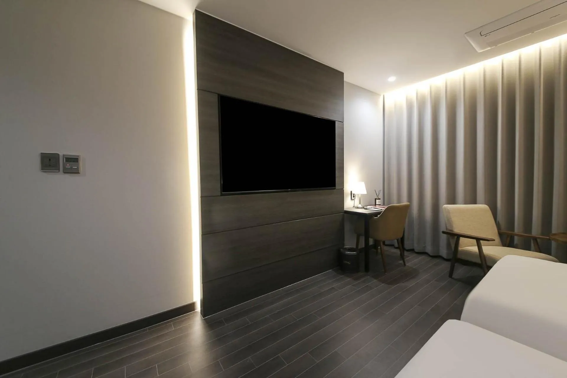 Bed in H Avenue Hotel Sangmu Branch