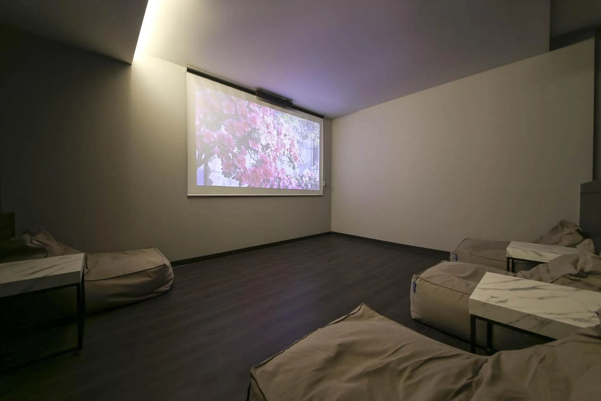 Bed in H Avenue Hotel Sangmu Branch