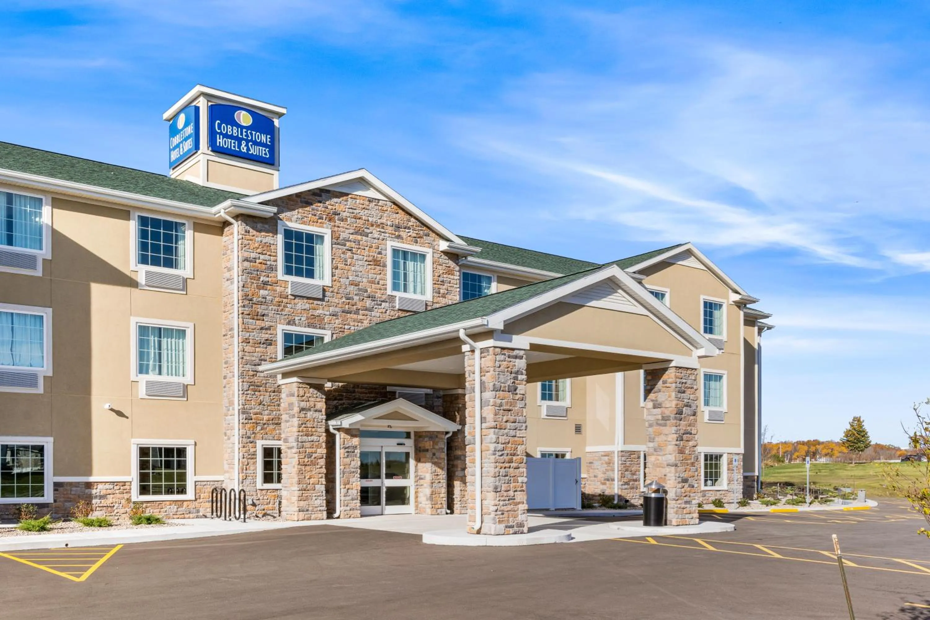 Property building in Cobblestone Hotel & Suites Denmark - Green Bay