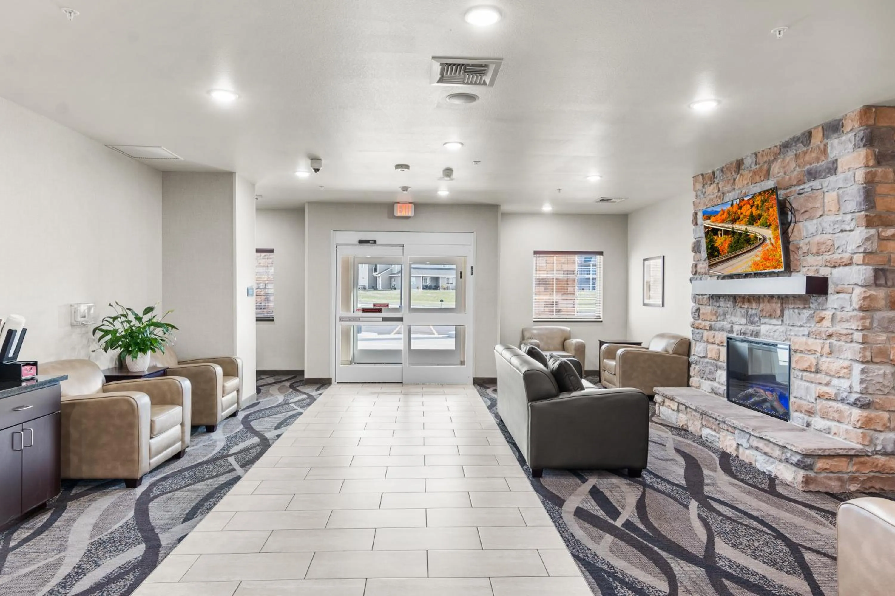 Lobby or reception in Cobblestone Hotel & Suites Denmark - Green Bay