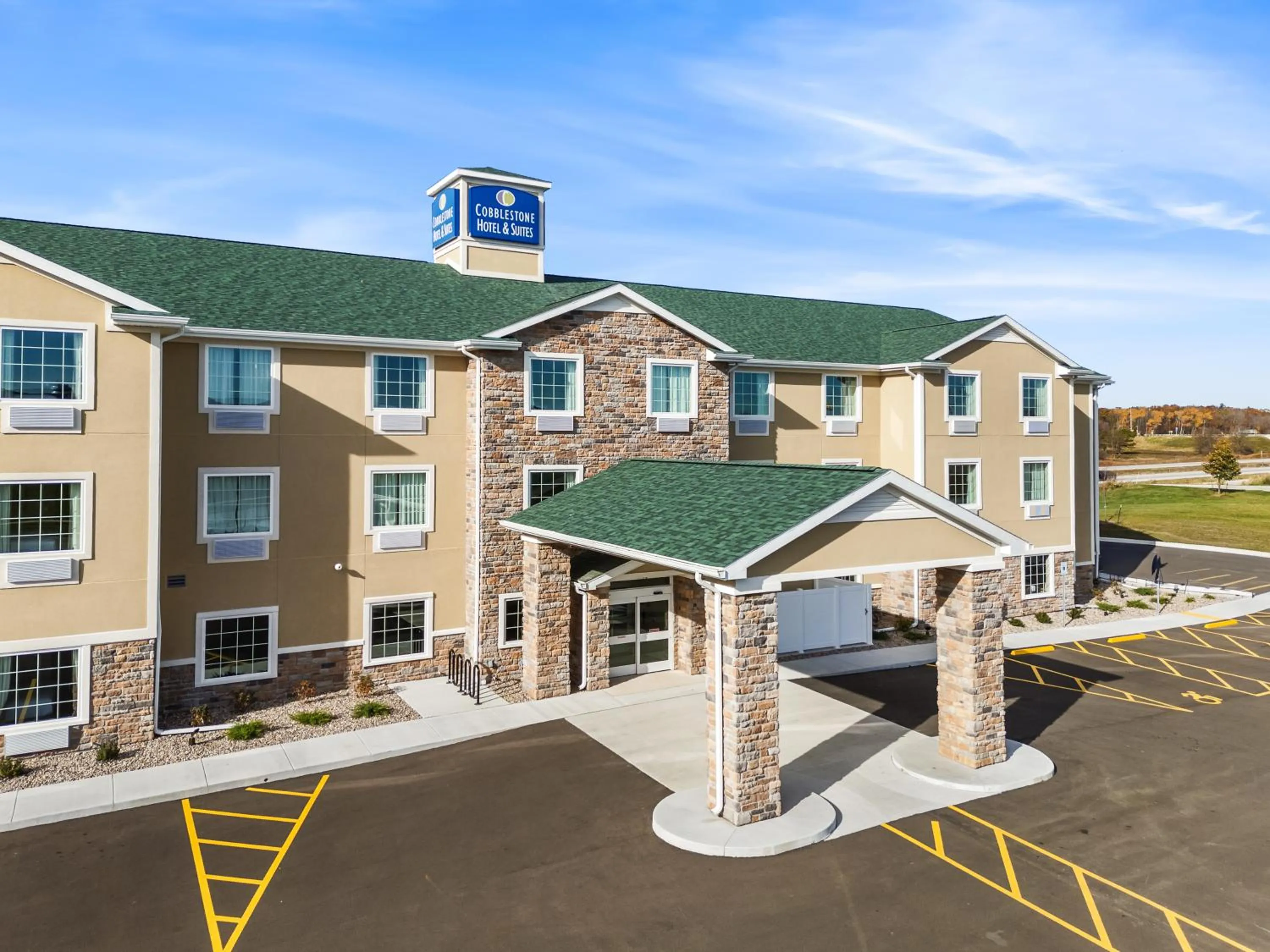 Property building in Cobblestone Hotel & Suites Denmark - Green Bay