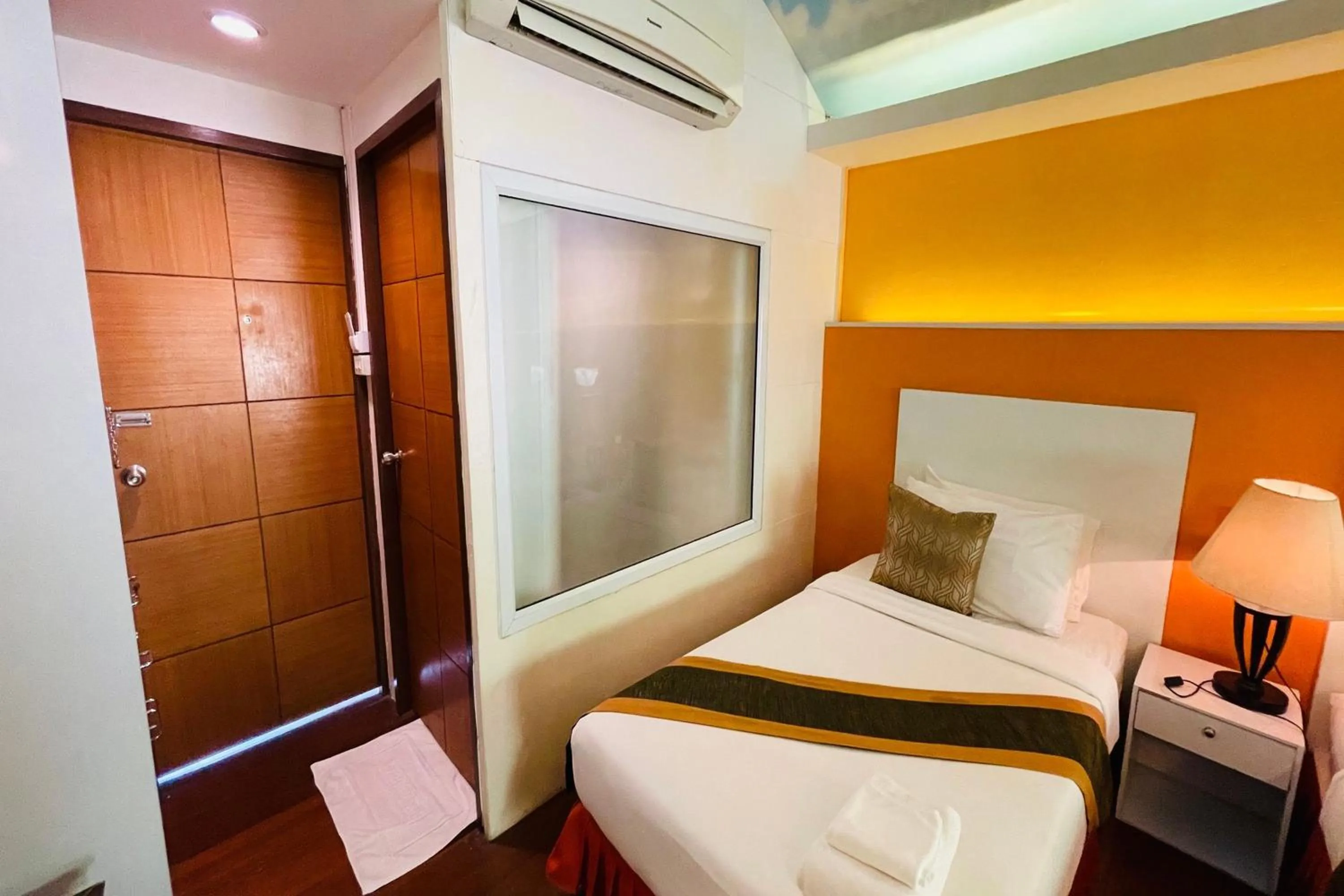 Bedroom, Bed in Baan Rim Kwai Paerimnam Resort