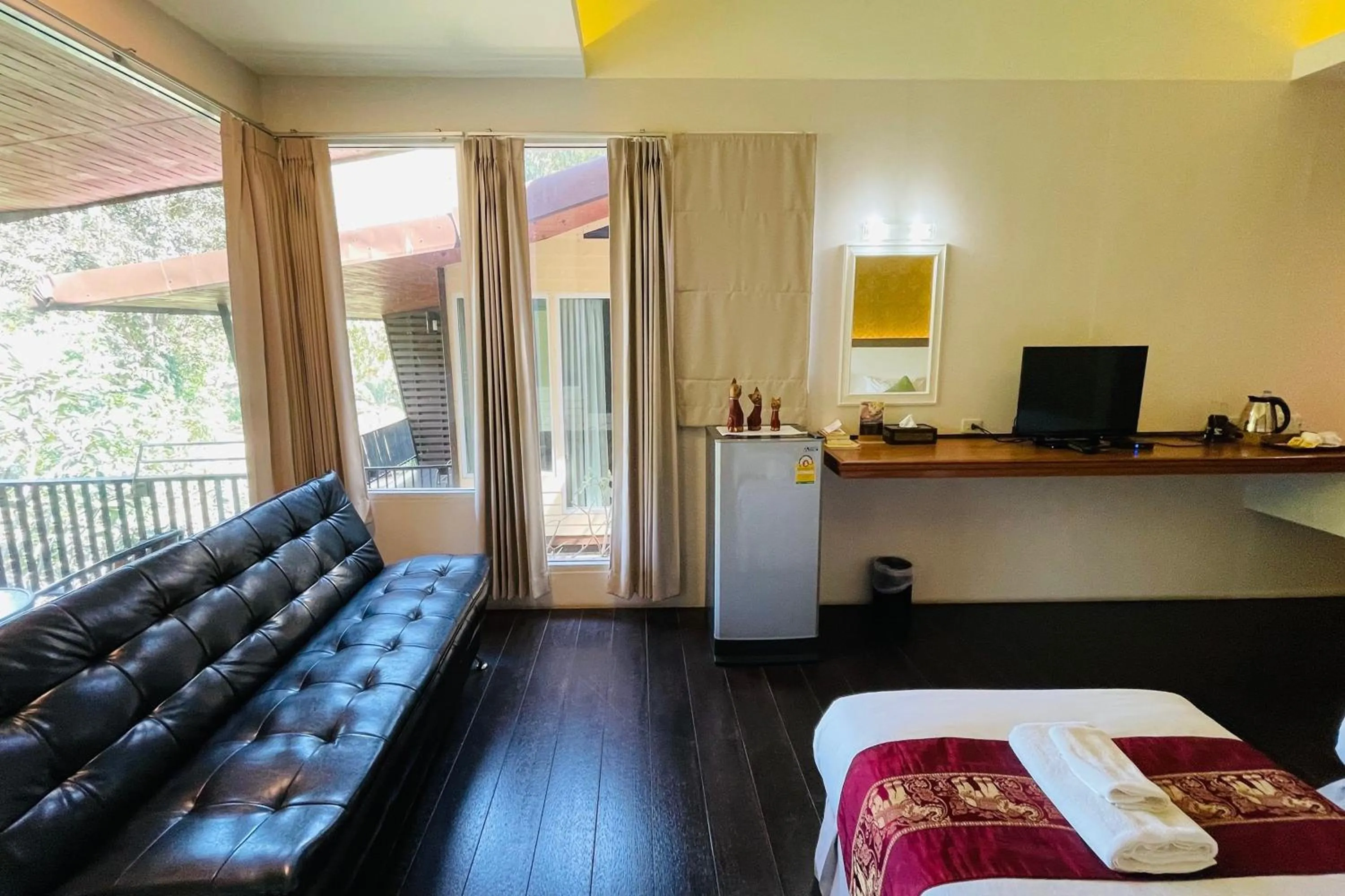 Bed in Baan Rim Kwai Paerimnam Resort