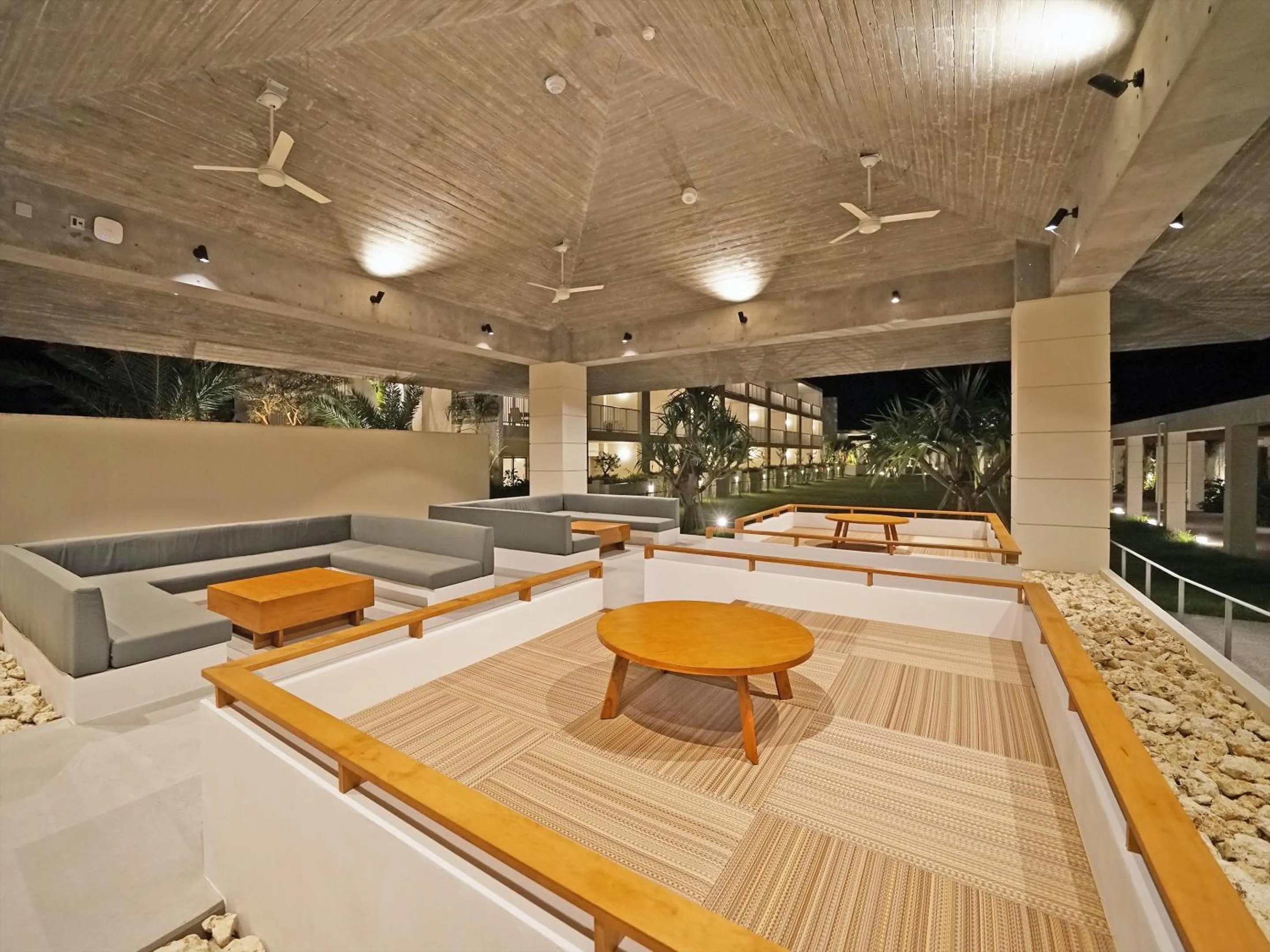 Communal lounge/ TV room in Pool Villa Kouri Island by Coldio Smart Resort