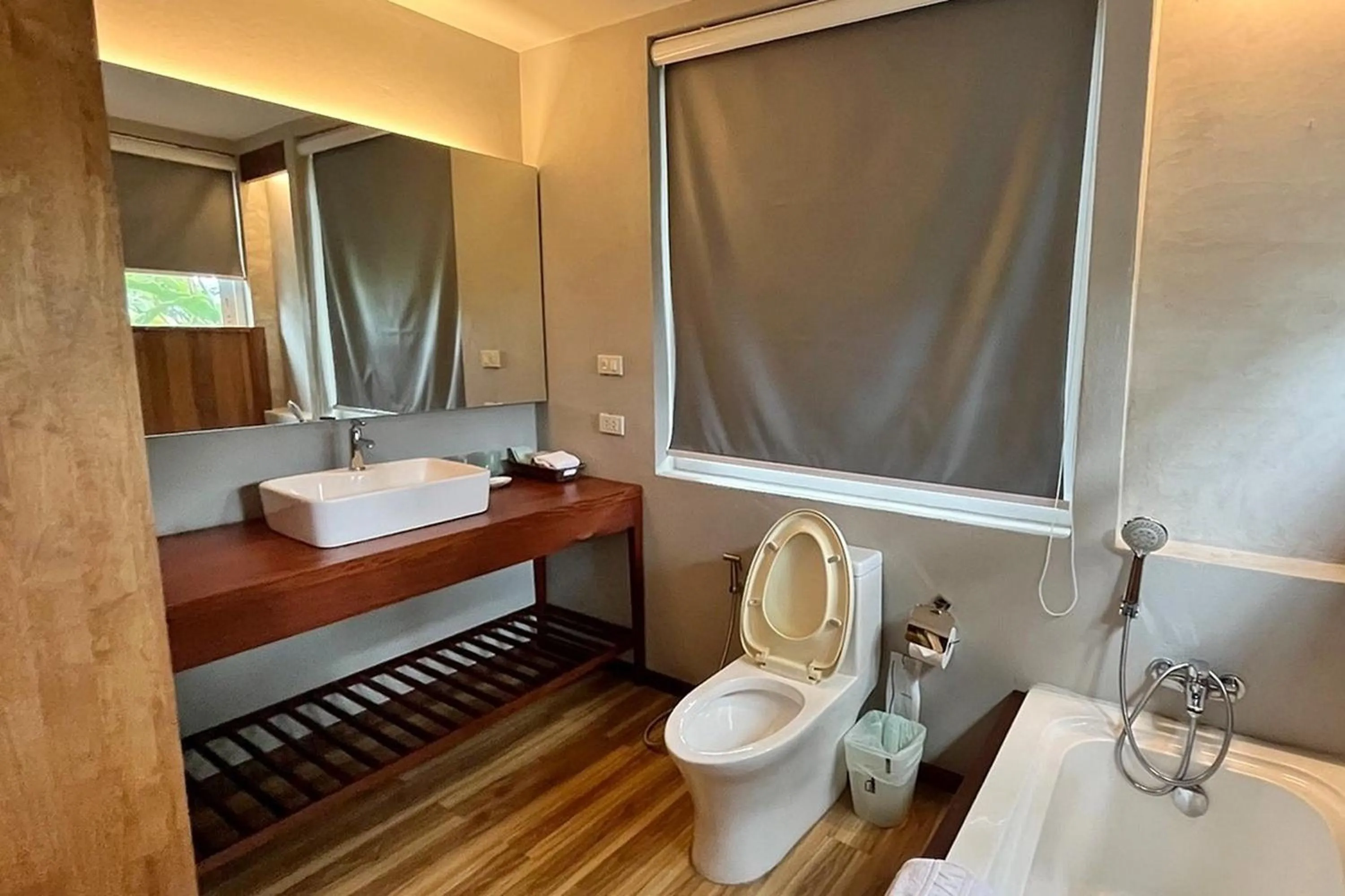 Bathroom, Bed in TANYA Baan Bon Doi