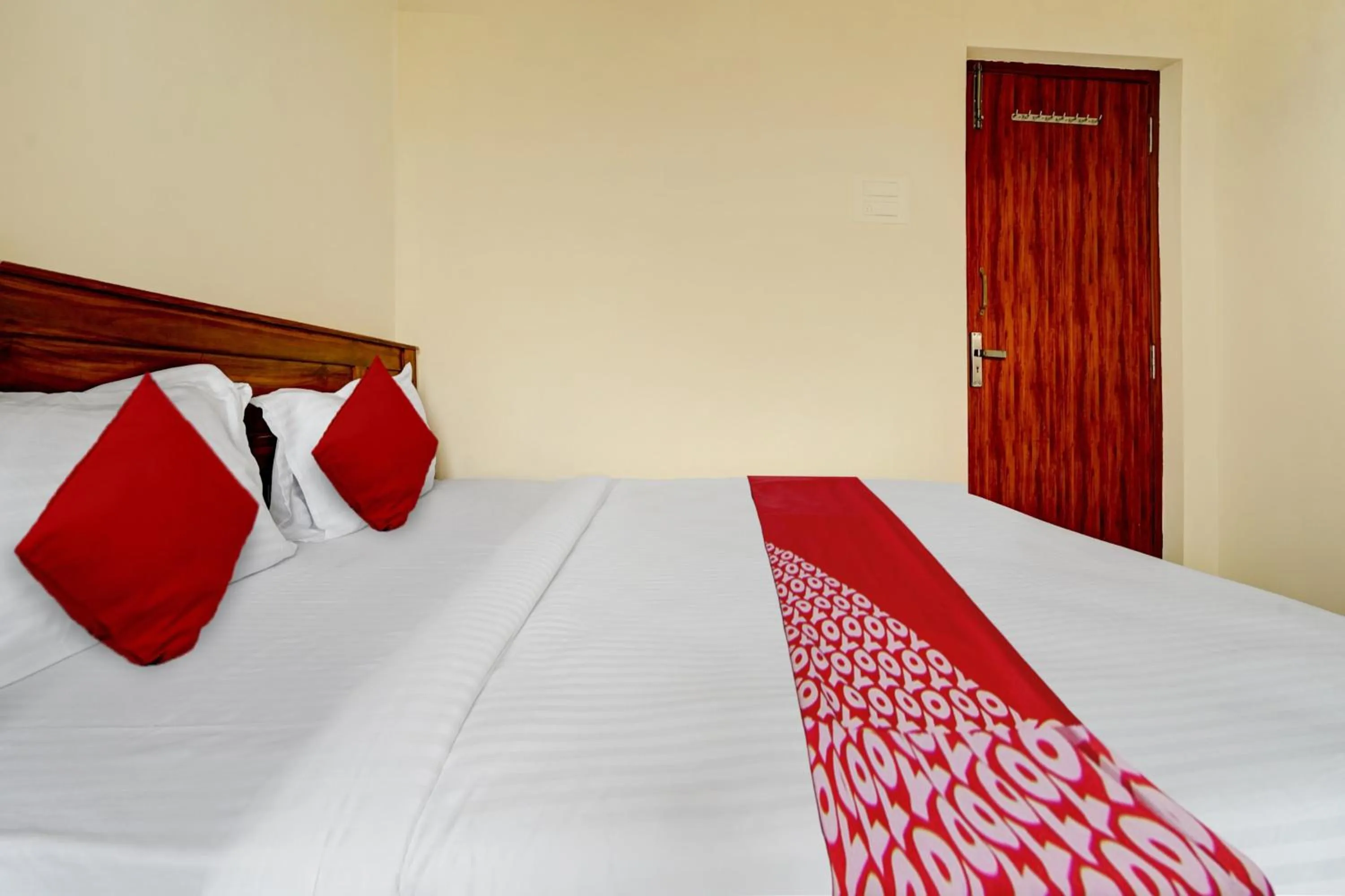 Bedroom, Bed in Hotel O MM Home Stays